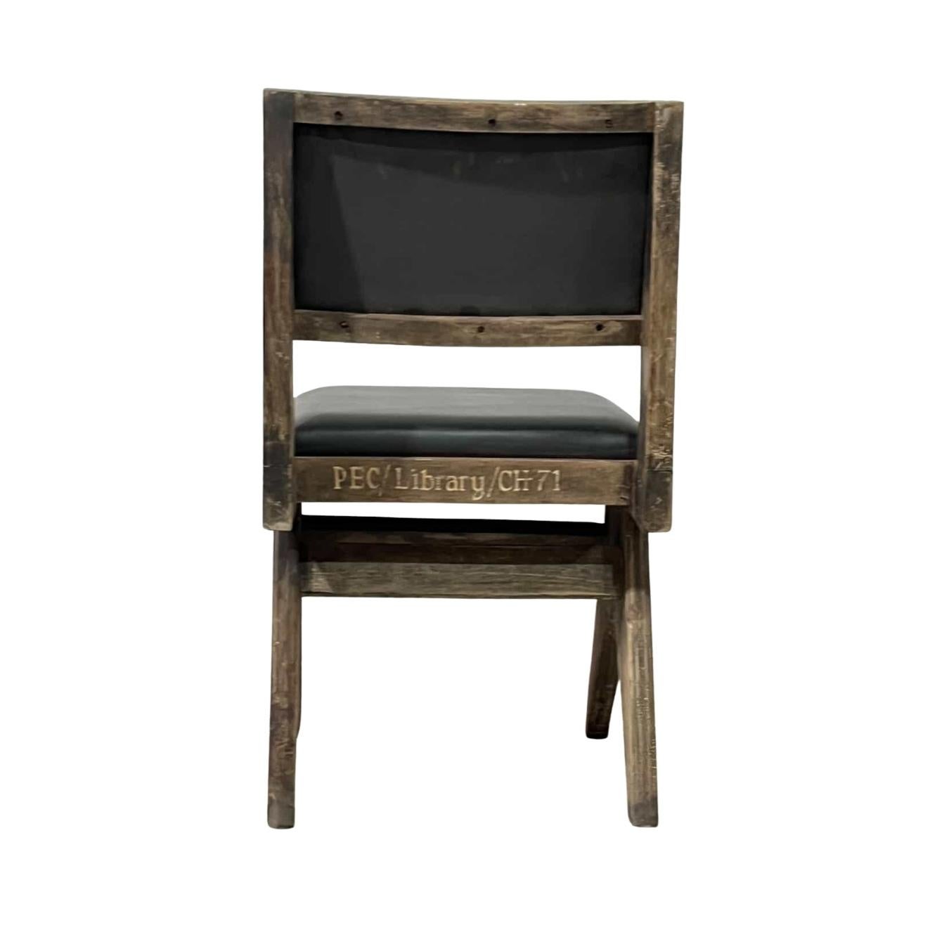 Satz von 4 authentischen Pierre Jeanneret Esszimmerstühlen PJ-SI-25-E,  1950s im Angebot 1