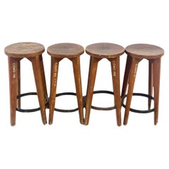 Ensemble de 4 tabourets authentiques Pierre Jeanneret PJ-SI-22-A, Inde années 1960