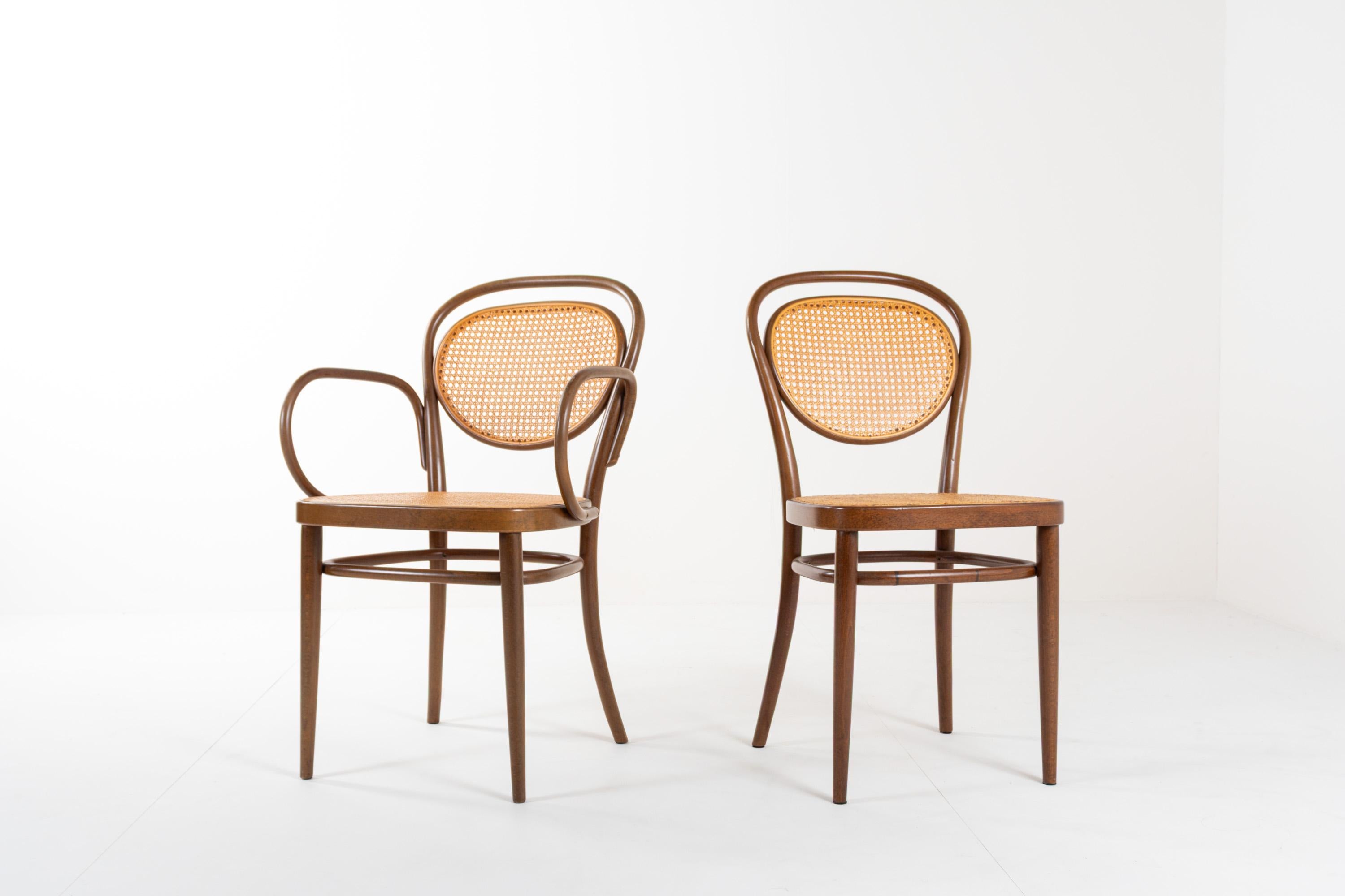 Art Nouveau Set di 4 autentiche sedie Thonet 215 e 215RF, anni '70 in vendita