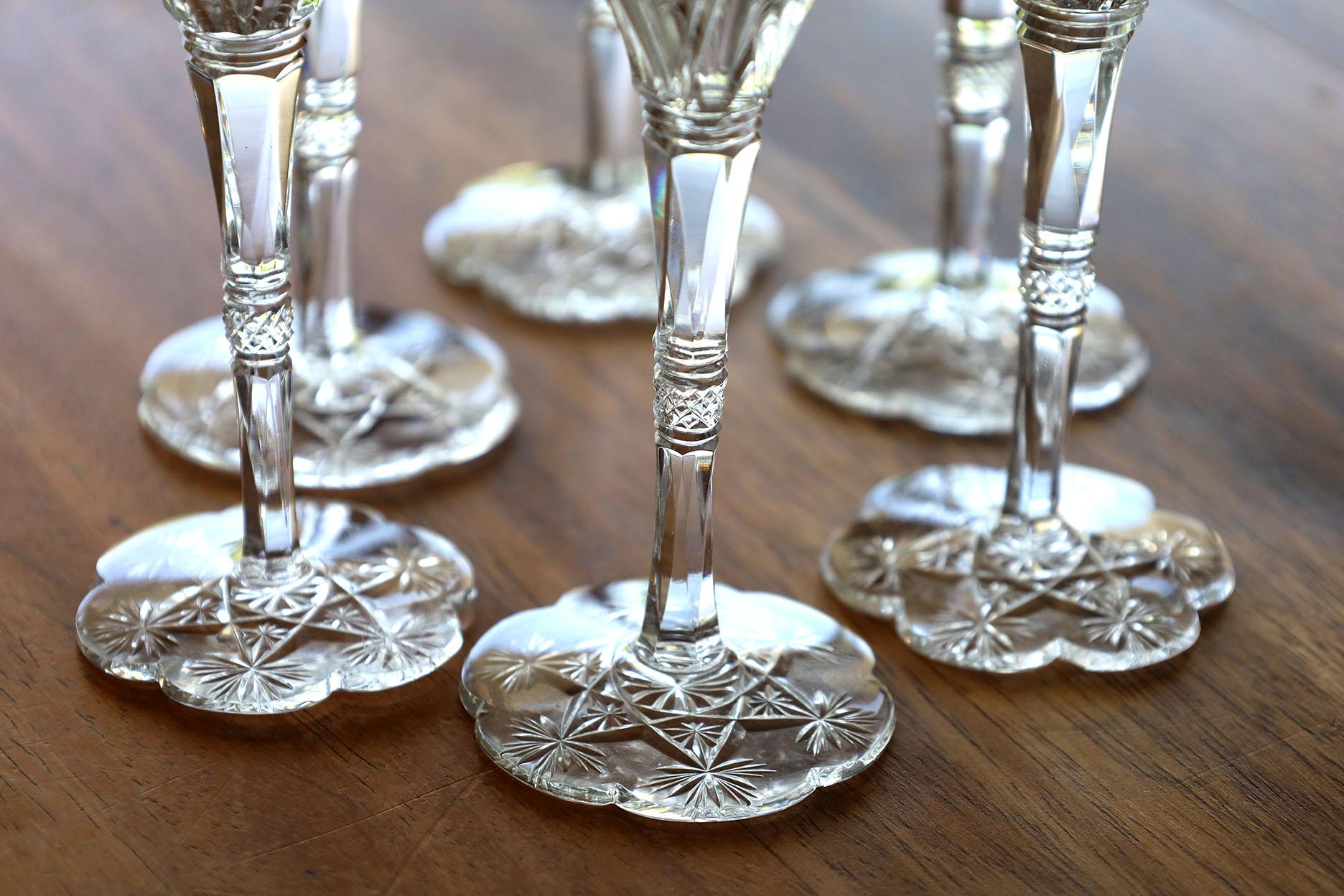 Set de 4 Copas de Vino Blanco de Cristal Soplado a Mano Elbeuf de Baccarat Francés en venta