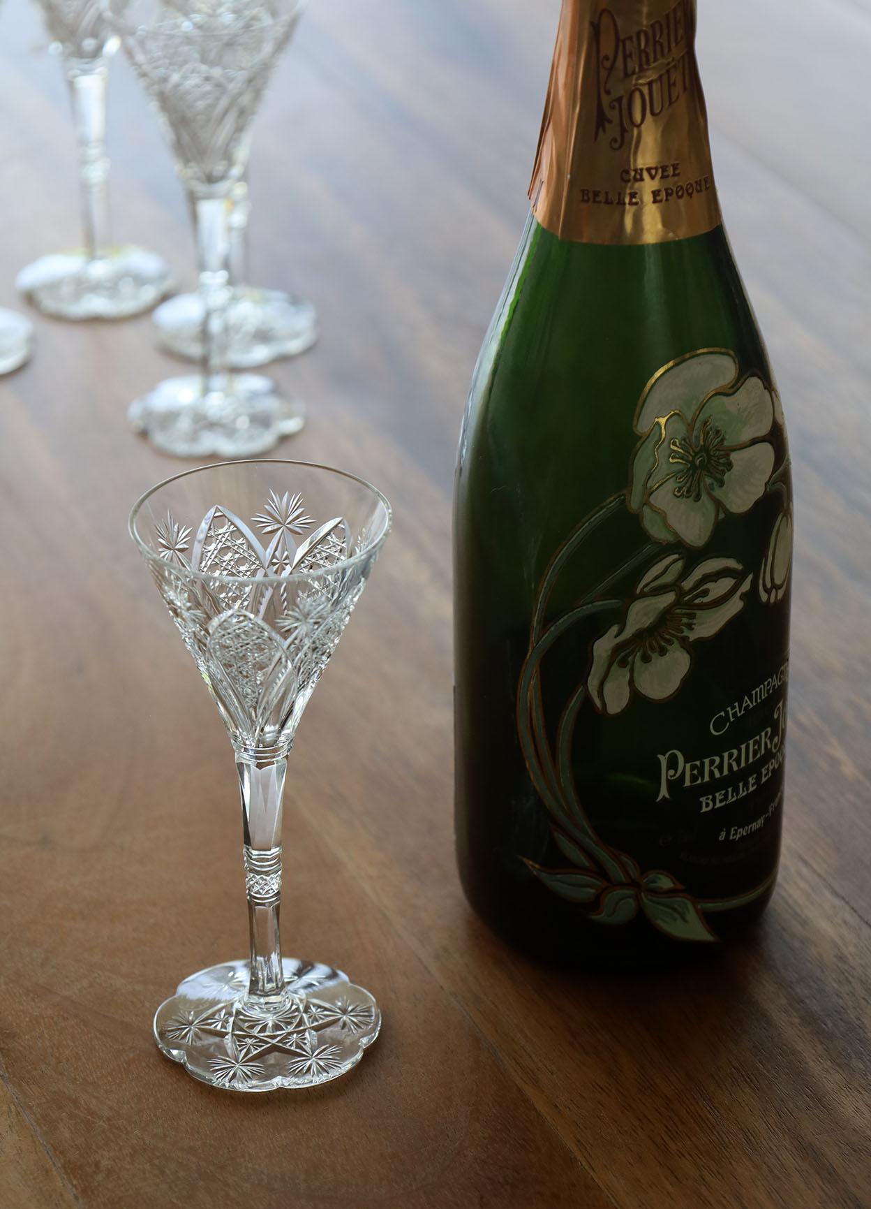 Set de 4 Copas de Vino Blanco de Cristal Soplado a Mano Elbeuf de Baccarat mediados del siglo XX en venta