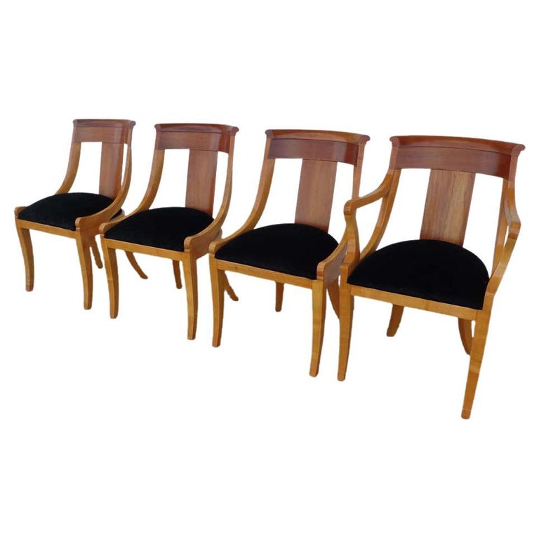 Set of 4 Baker Furniture Regency Dining Chairs For Sale at 1stDibs