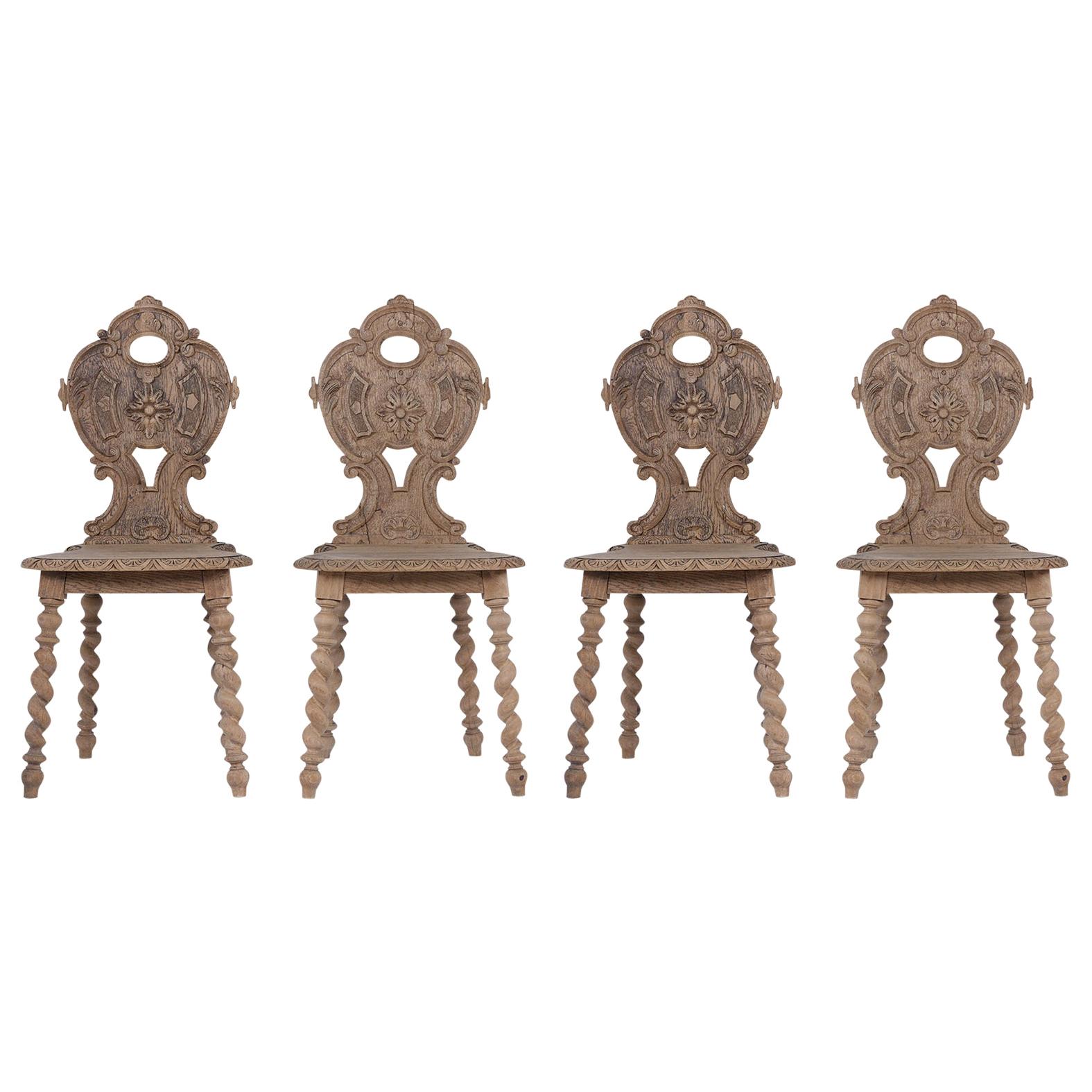 Satz von vier Barock-Beistellstühlen aus Eichenholz aus dem 19. Jahrhundert – raffinierte Handwerkskunst