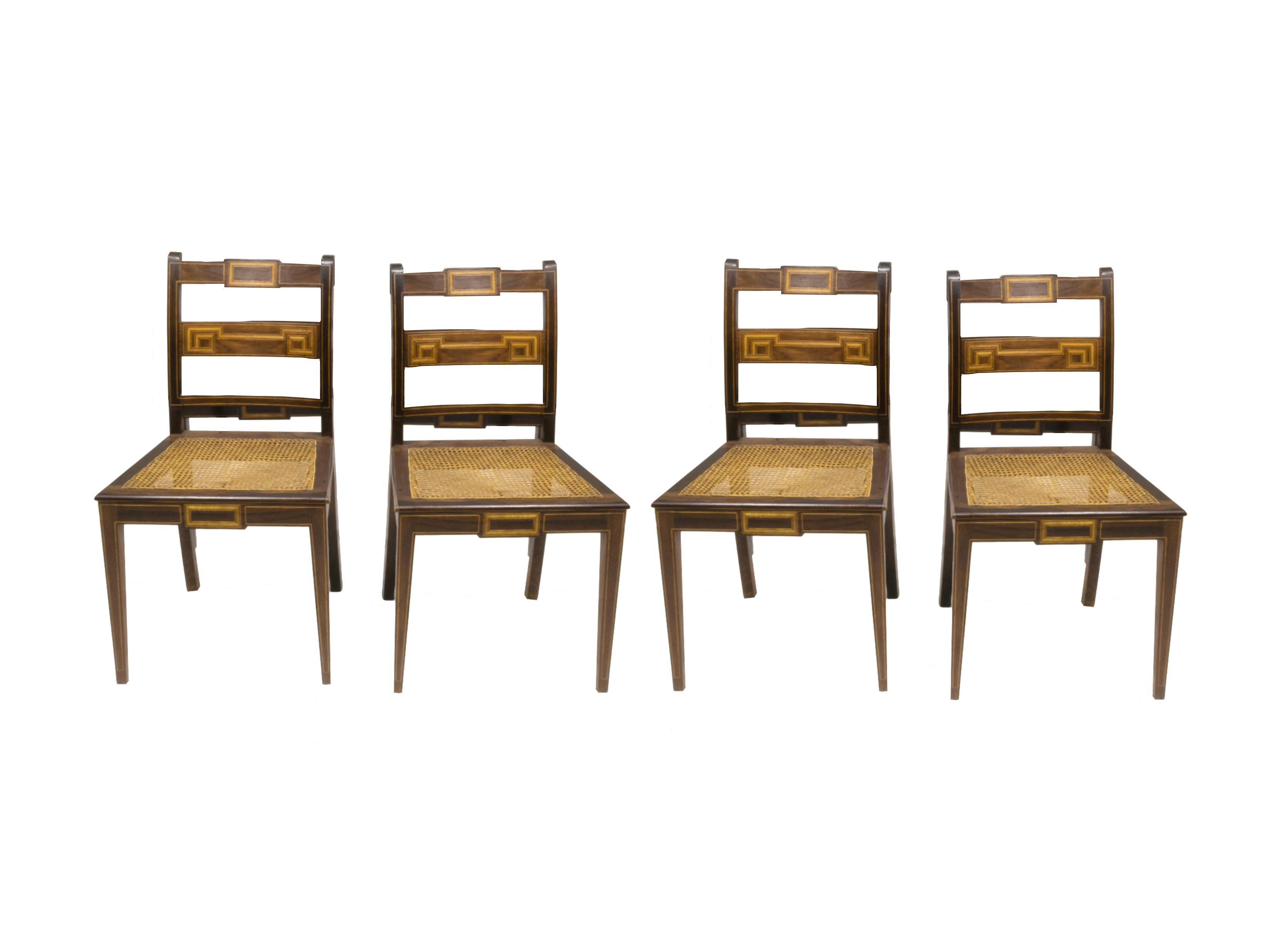 Ensemble de 4 chaises baroques, sièges en paille, 20ème siècle, Portugal en vente 2
