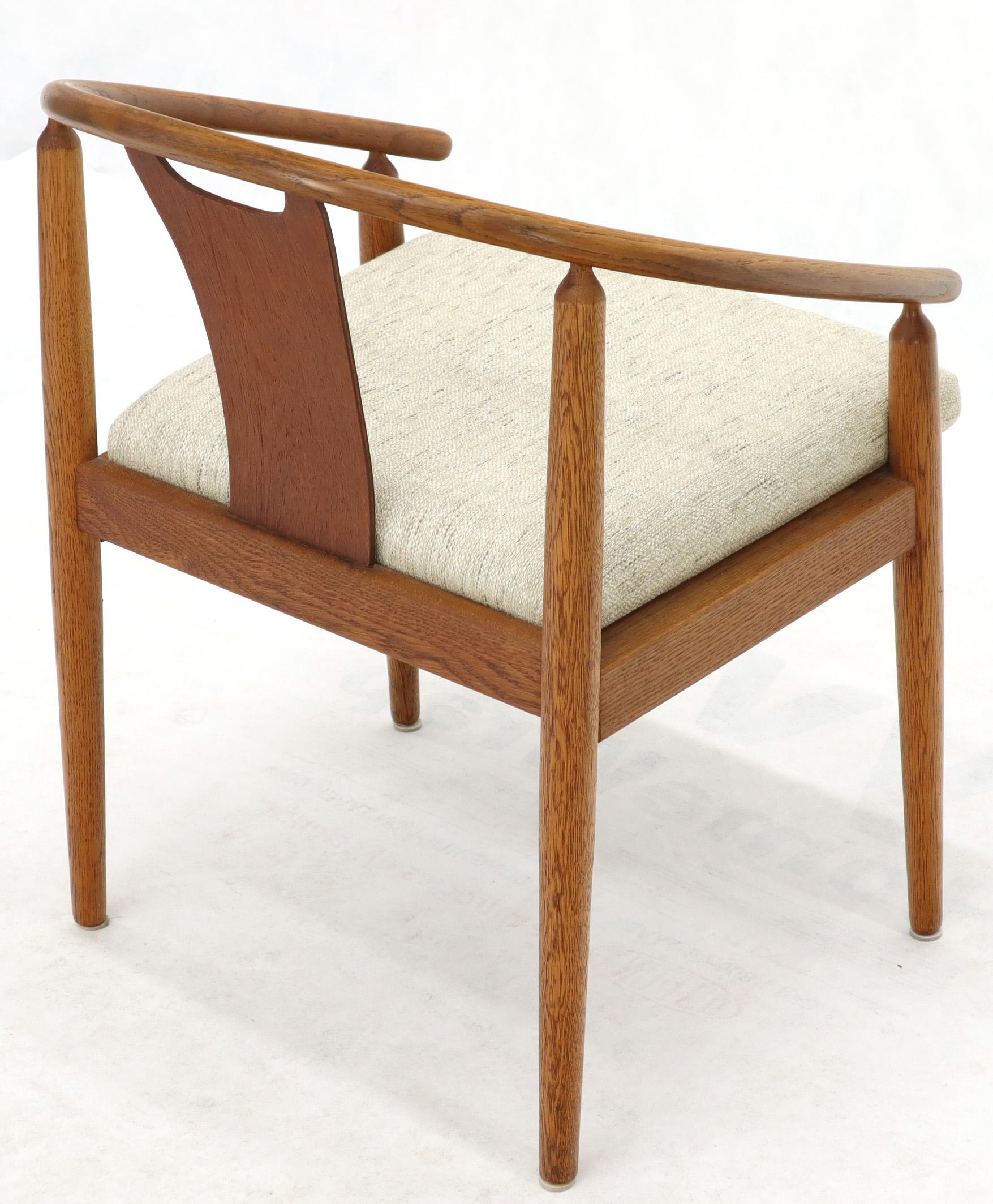 Mid-Century Modern Set of 4 Barrel Back Bent Wood Dining Lounge Chairs New Upholstery For Sale