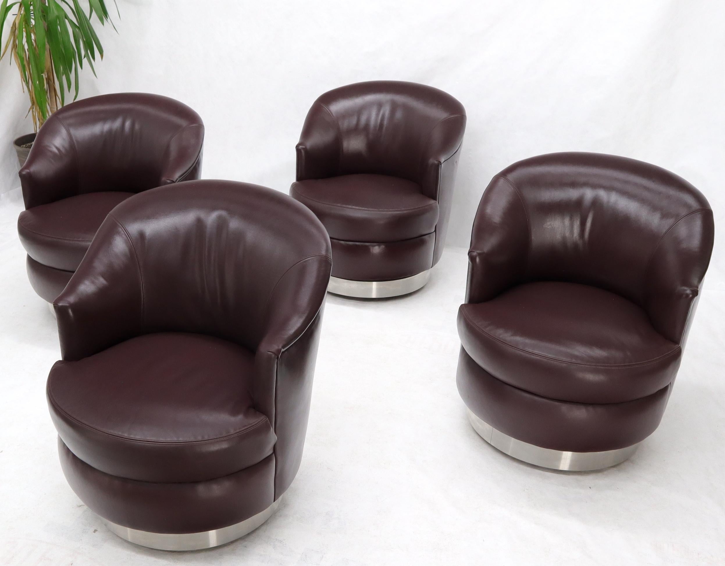 Ensemble de 4 chaises en cuir à dossier tonneau de style Baughman en vente 7