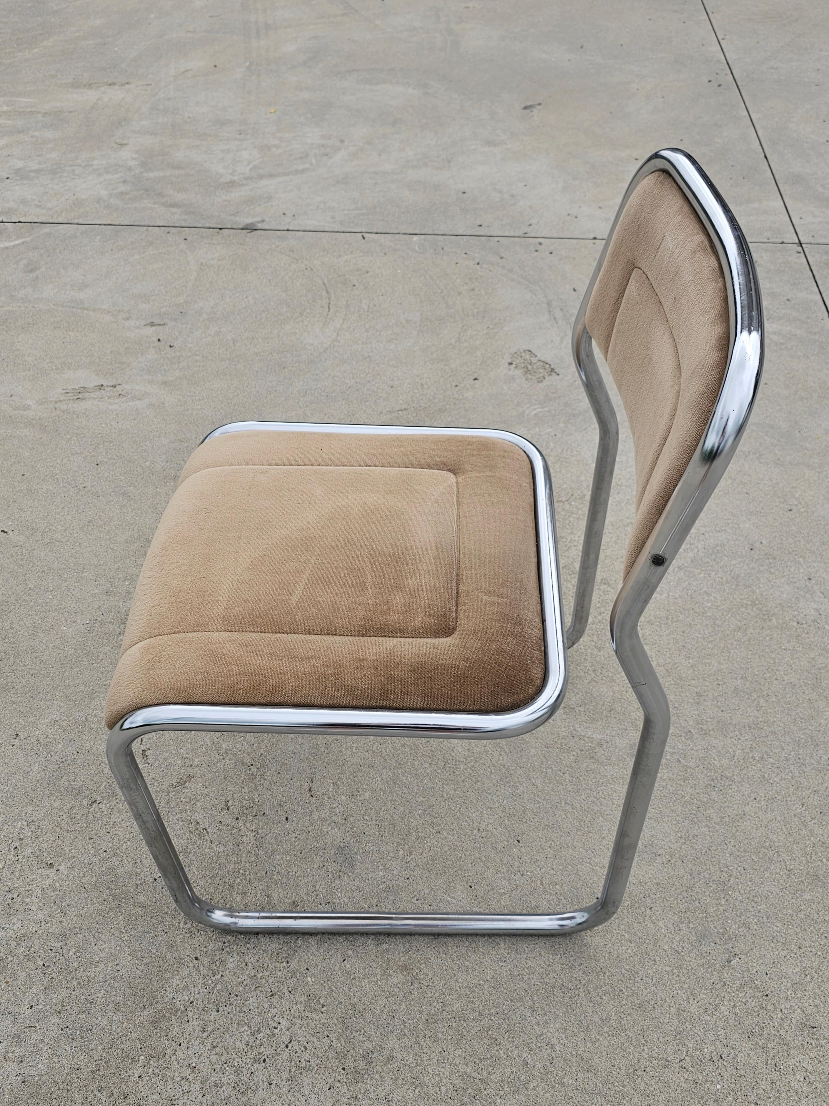 Polychromed Bauhaus Cantilever Dining Chair with Infinity Frame, Italy 1970s For Sale