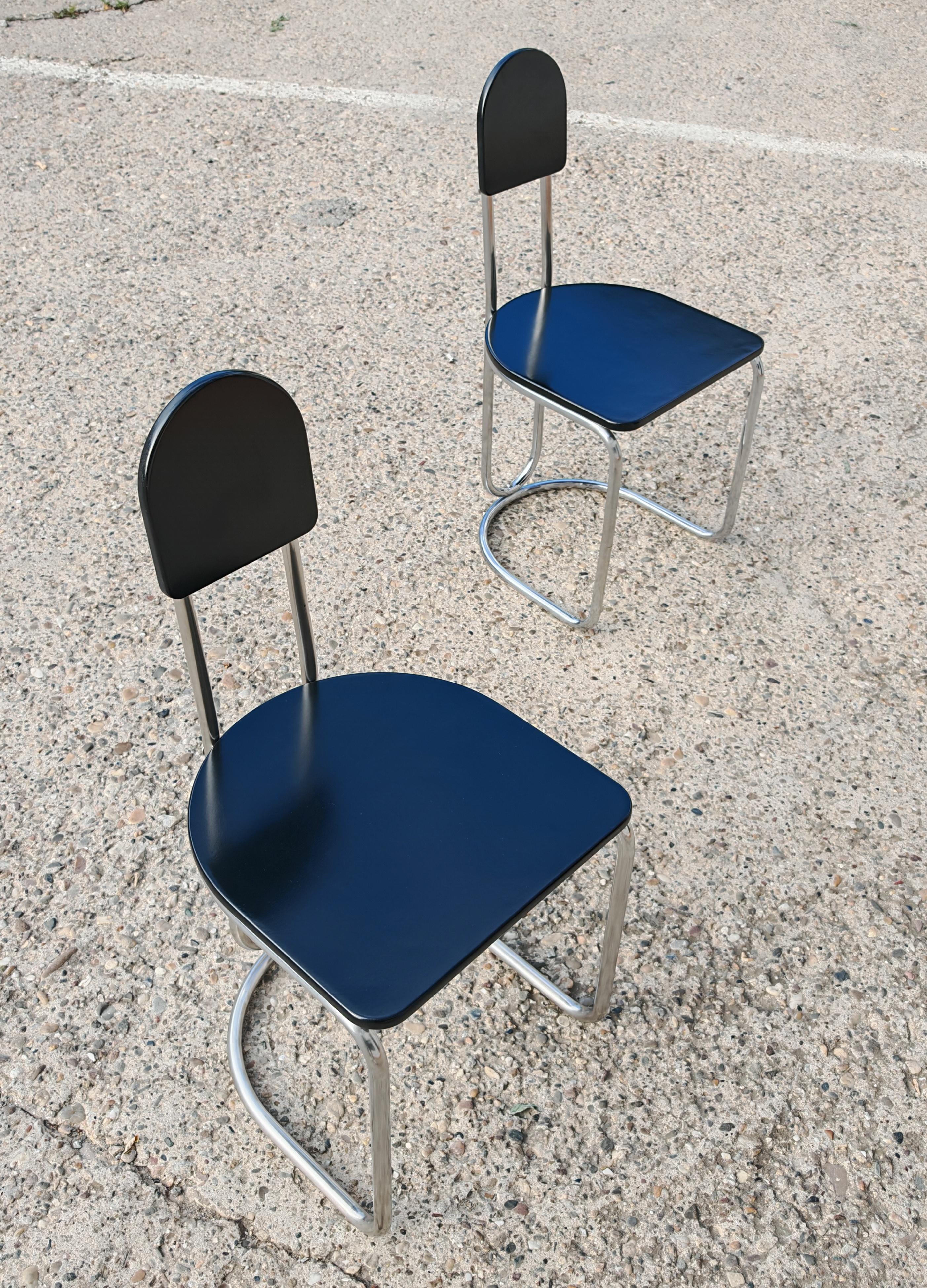 Set of 4 Bauhaus Chairs with tubular steel frames and black lacquer wood seats For Sale 3