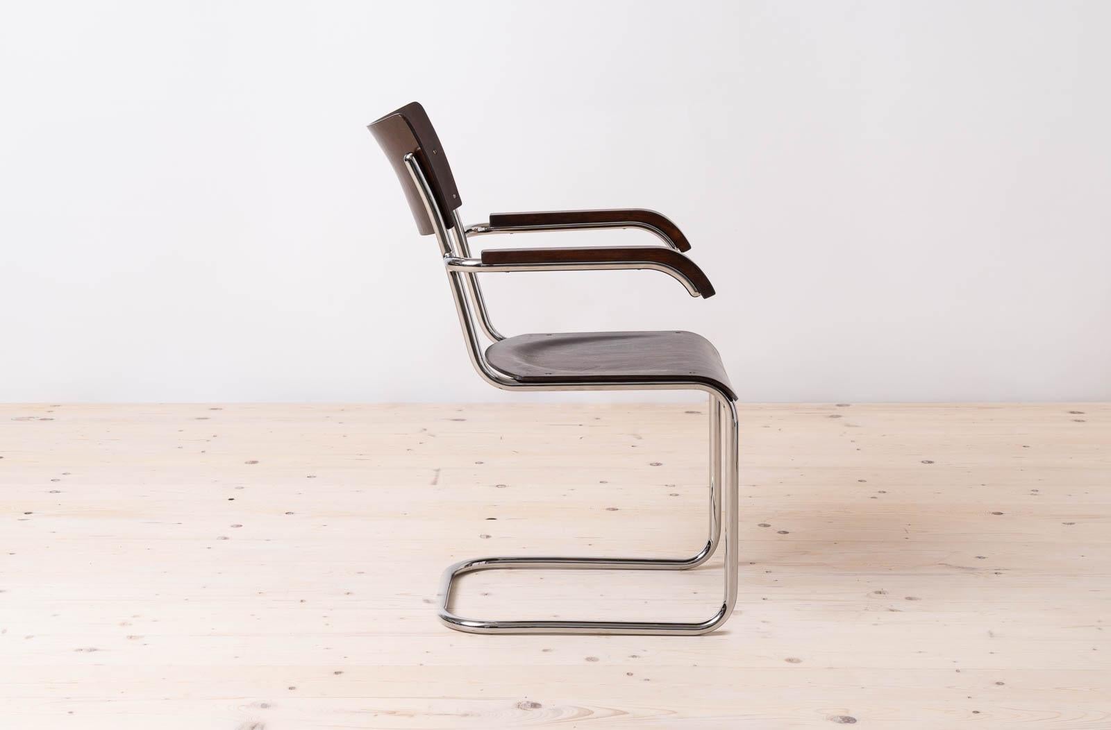 Chrome Set of 4 Bauhaus Dining Chairs, designed by Mart Stam, Tubular Steel Base, 1930s For Sale