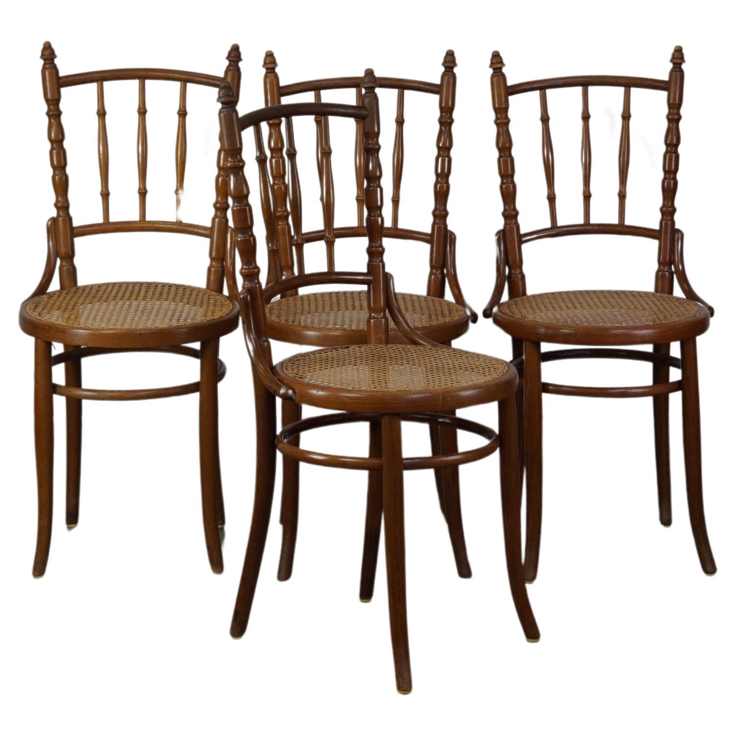 Set of 4 beautiful and atmospheric vintage Thonet design bistro chairs For Sale