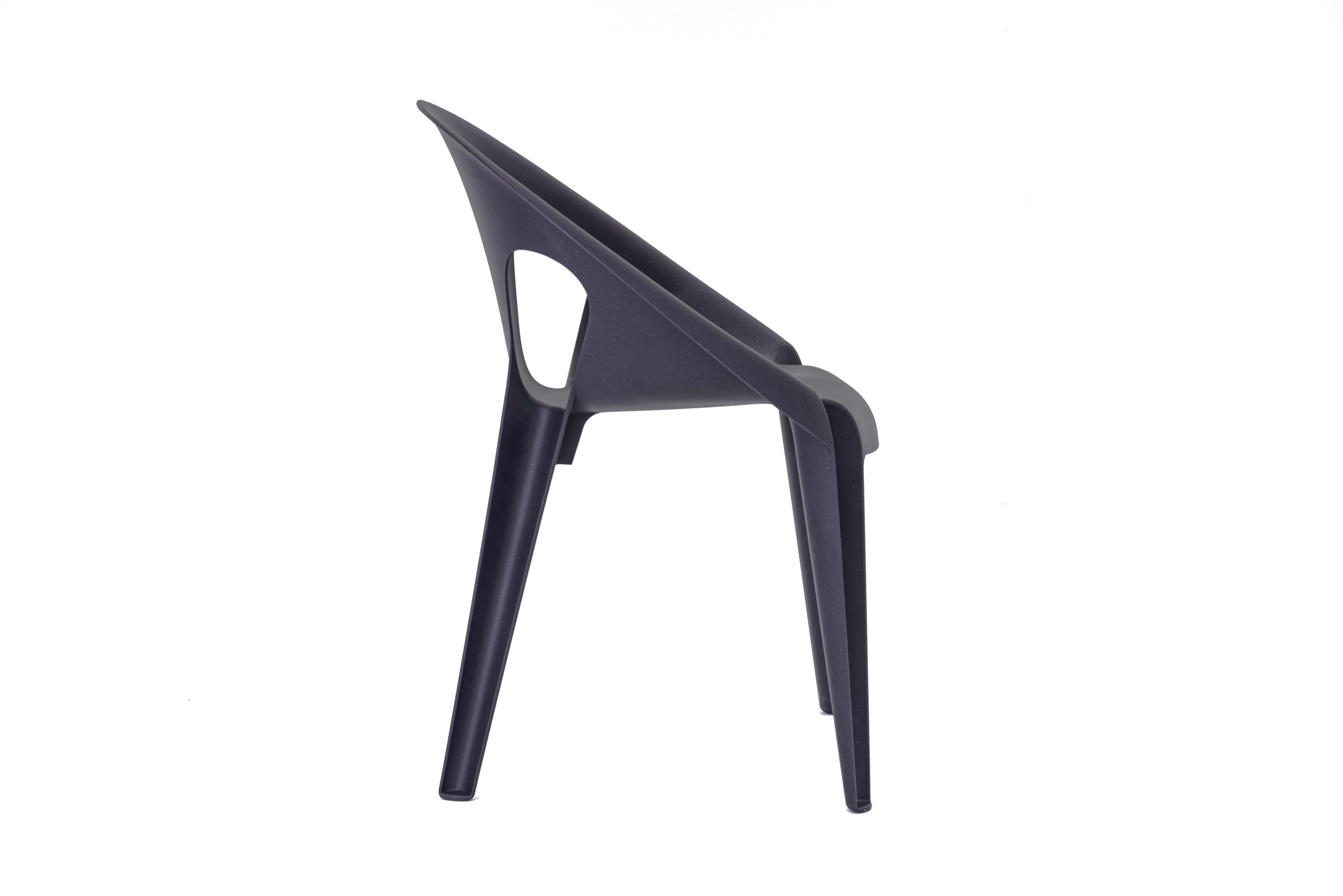 Bell is not only a monobloc chair. It is a symbol of responsibility.
Bell Chair is available in four colours – Sunrise, High Noon, Midnight and Dawn. It is produced with recycled polypropylene, which is obtained from the waste generated by Magis’
