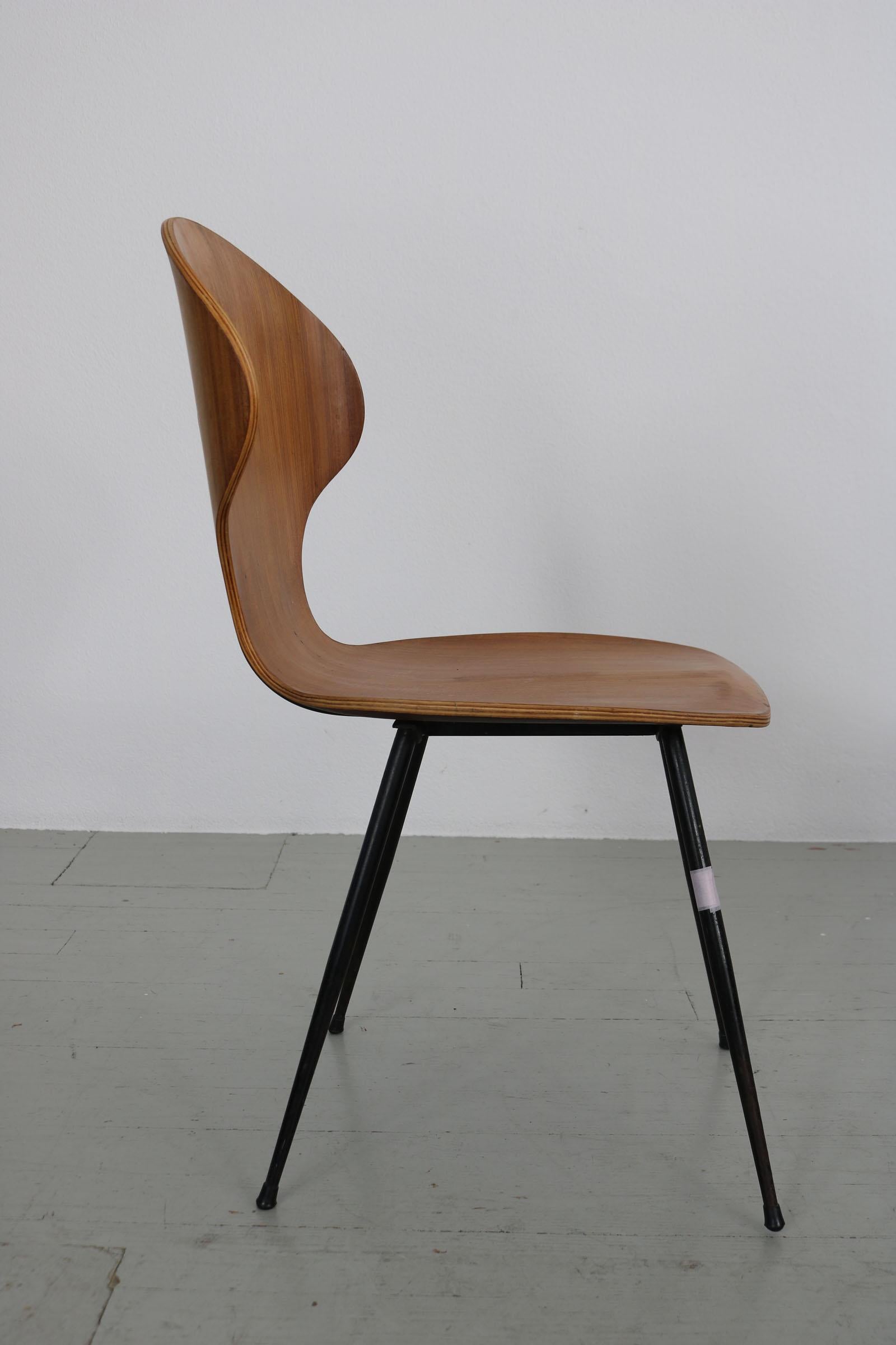 Set of 4 Bentwood chairs by Carlo Ratti, Industria Legni Curvati, Italy  1950s. For Sale 10