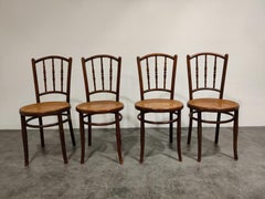 Ensemble de 4 chaises en bois courbé par Jacob U. Josef Kohn:: années 1920