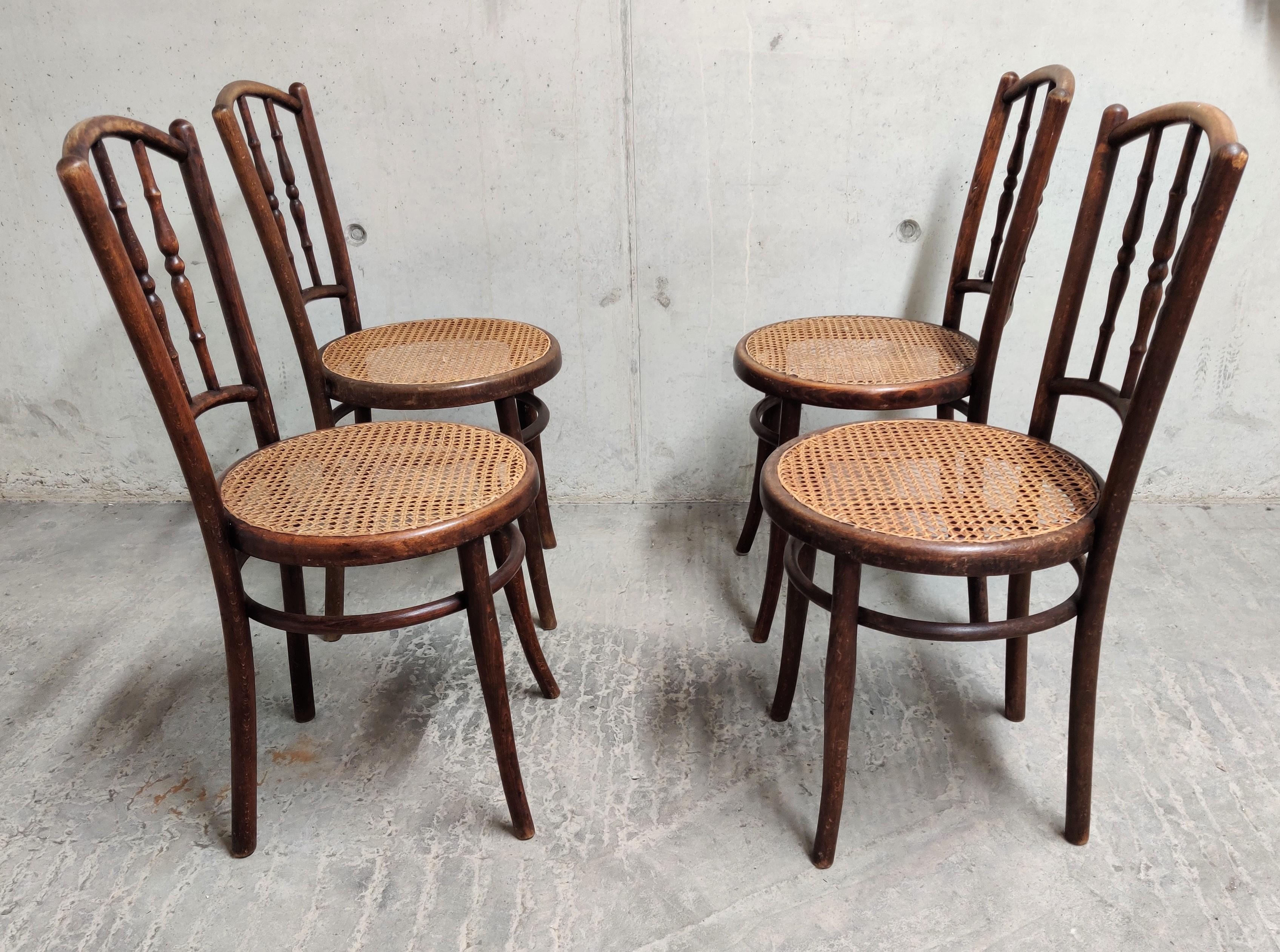 Early 20th Century Set of 4 Bentwood Chairs by Jacob U. Josef Kohn 'Similar to Thonet', 1920s