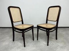 Set of 4 bentwood dining room chairs by Thonet