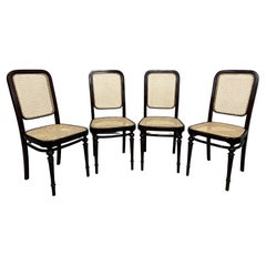 Set of 4 bentwood dining room chairs by Thonet