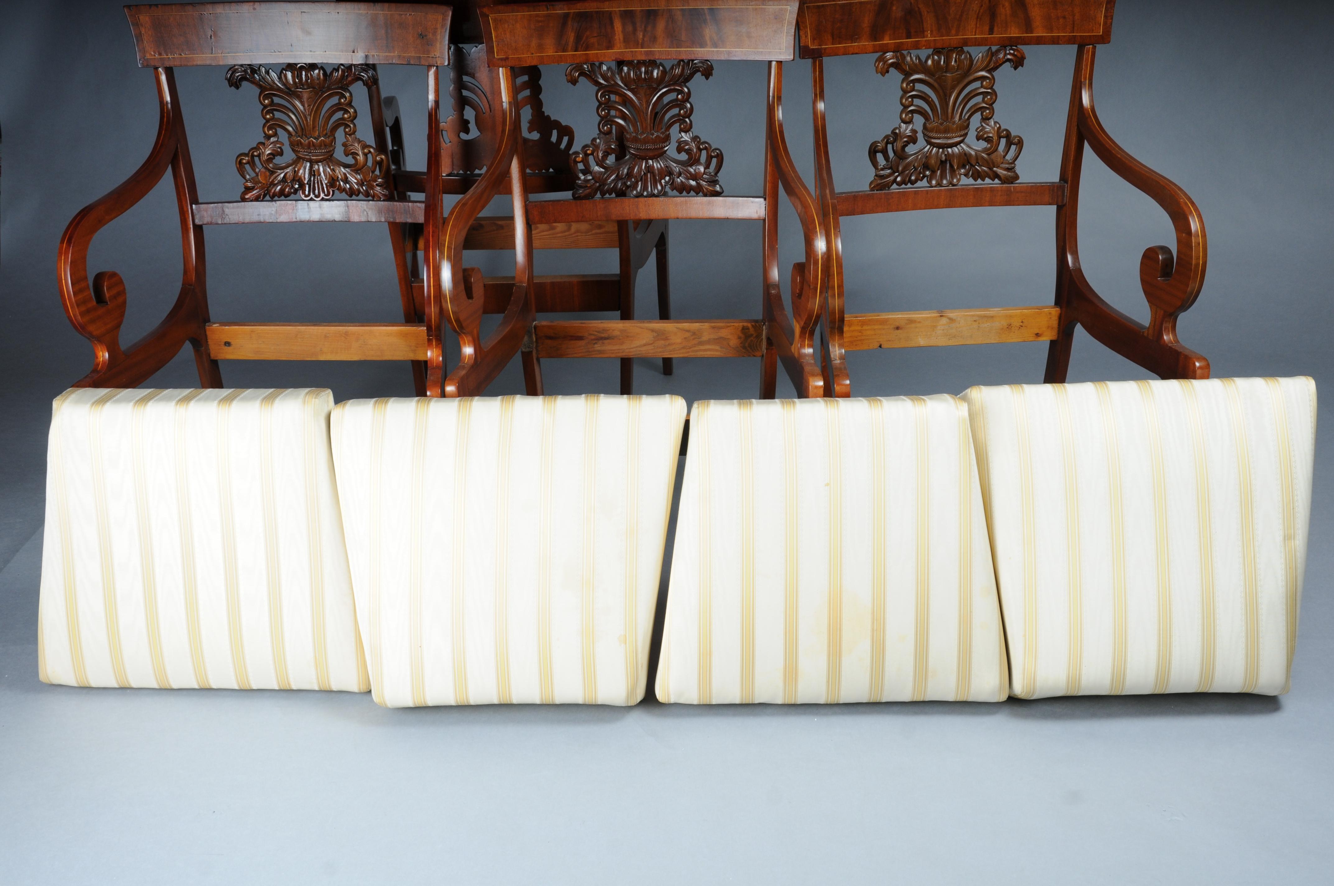 Set di 4 poltrone Biedermeier del 1835 circa, mogano in vendita 7