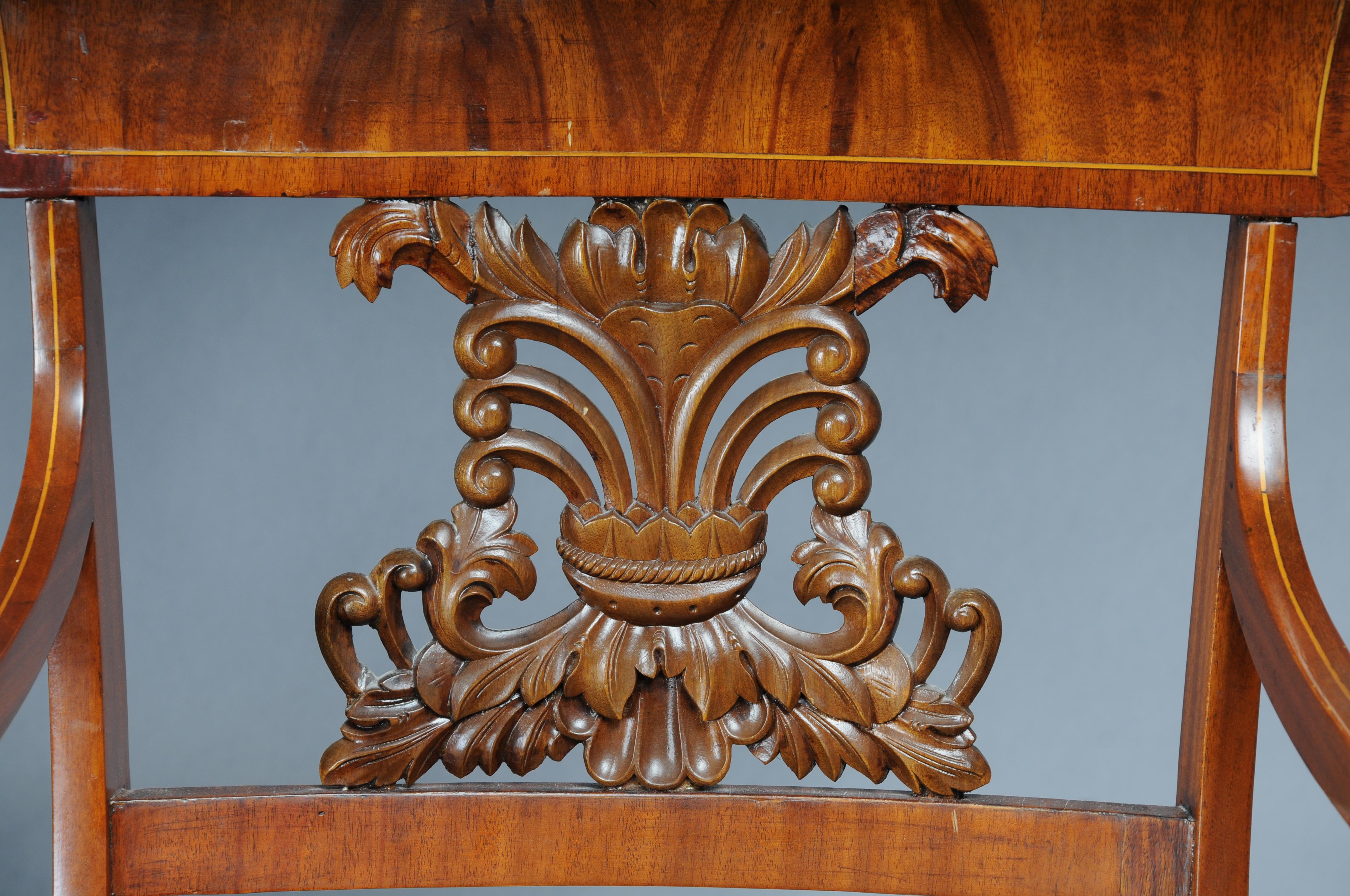 Set di 4 poltrone Biedermeier del 1835 circa, mogano in vendita 12