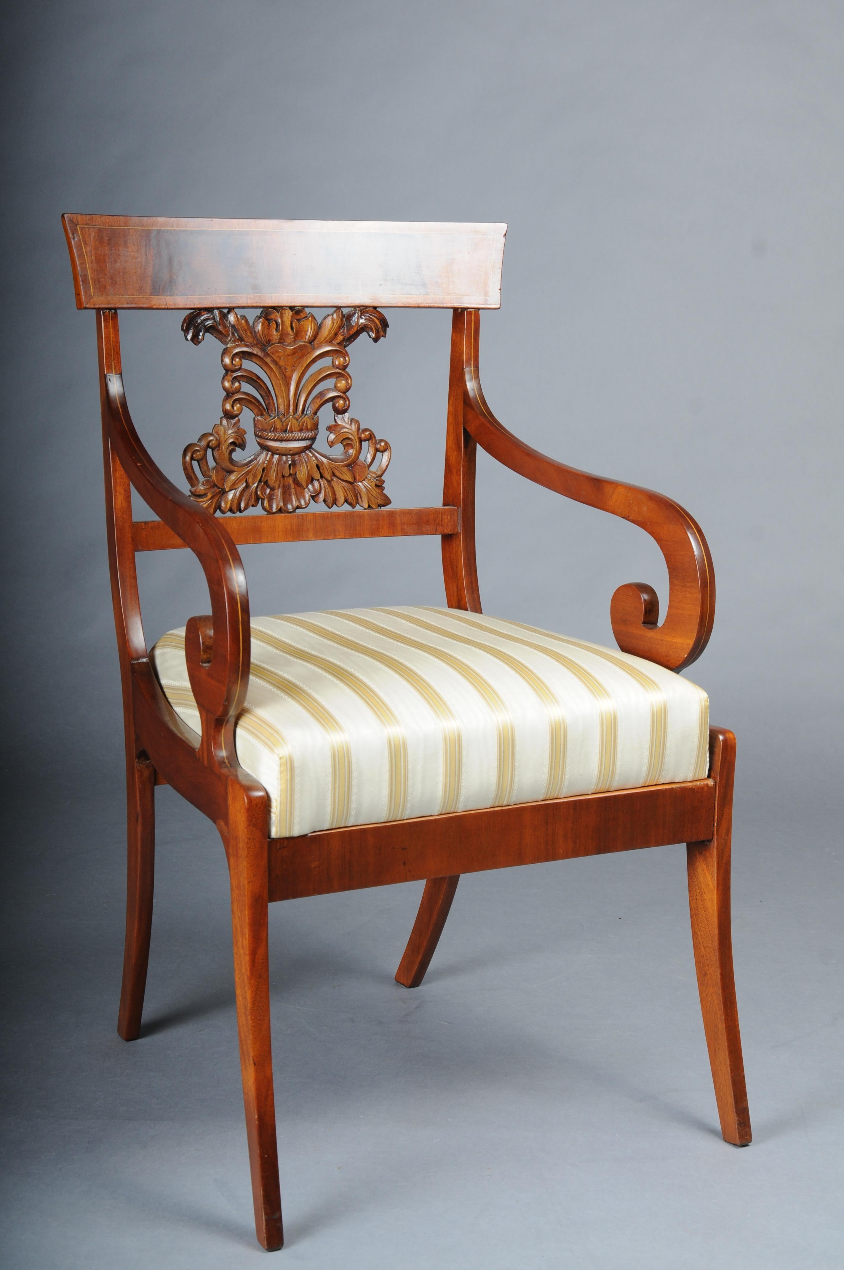 Set di 4 poltrone Biedermeier del 1835 circa, mogano in vendita 1