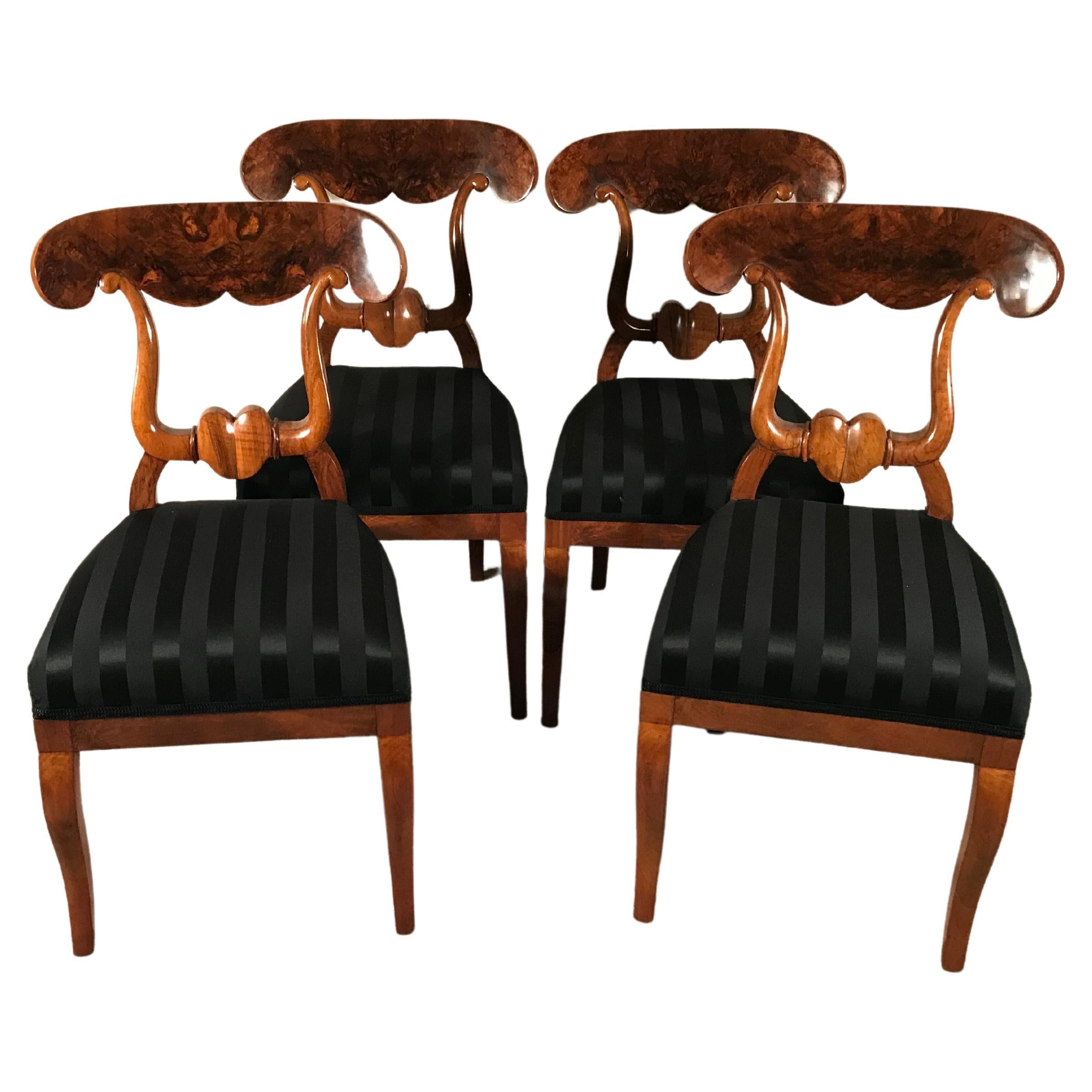 Set of 4 Biedermeier Chairs, South Germany 1820-30, Walnut