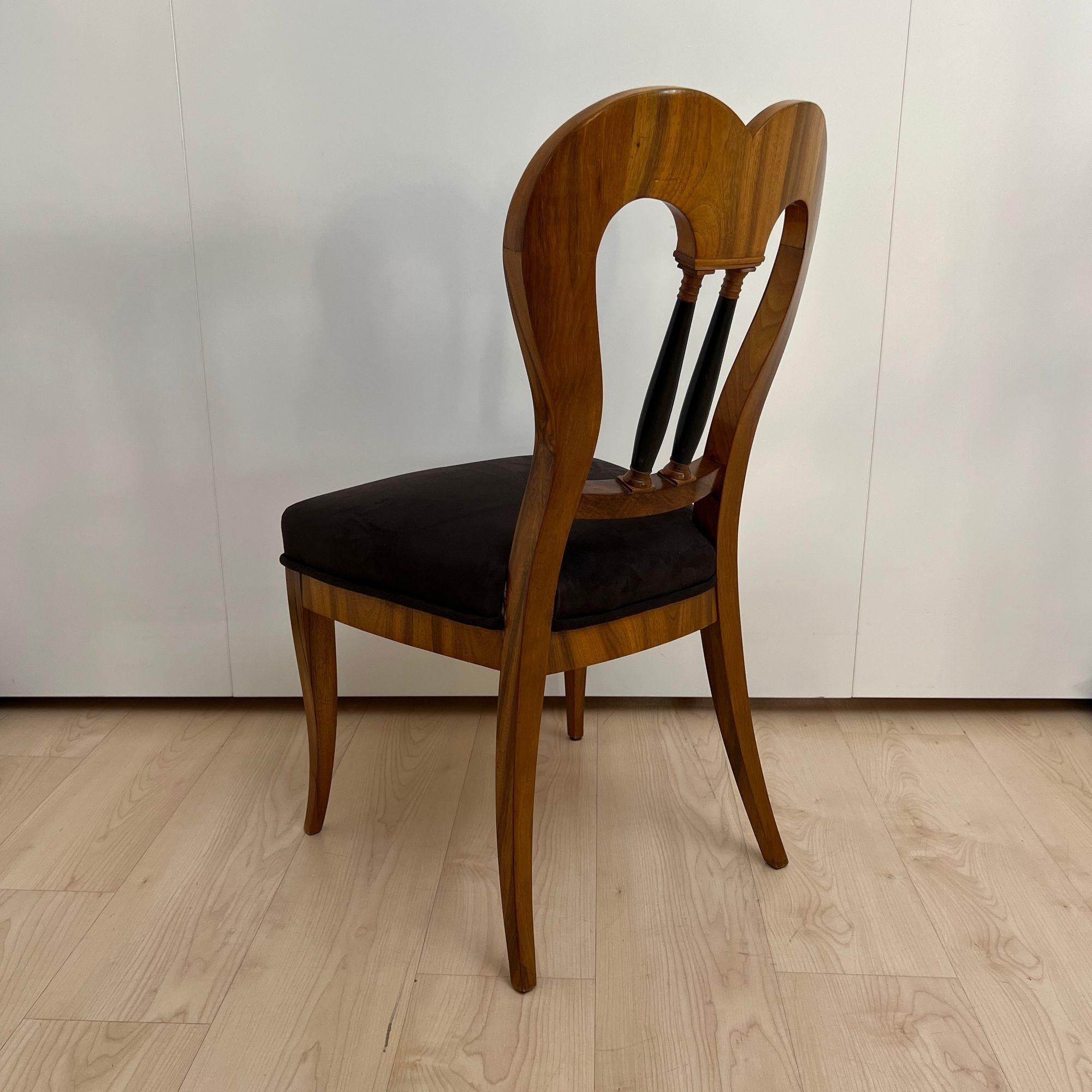 Ensemble de 4 chaises Biedermeier, Noyer, Daim Brown, Allemagne circa 1825 Bon état - En vente à Regensburg, DE