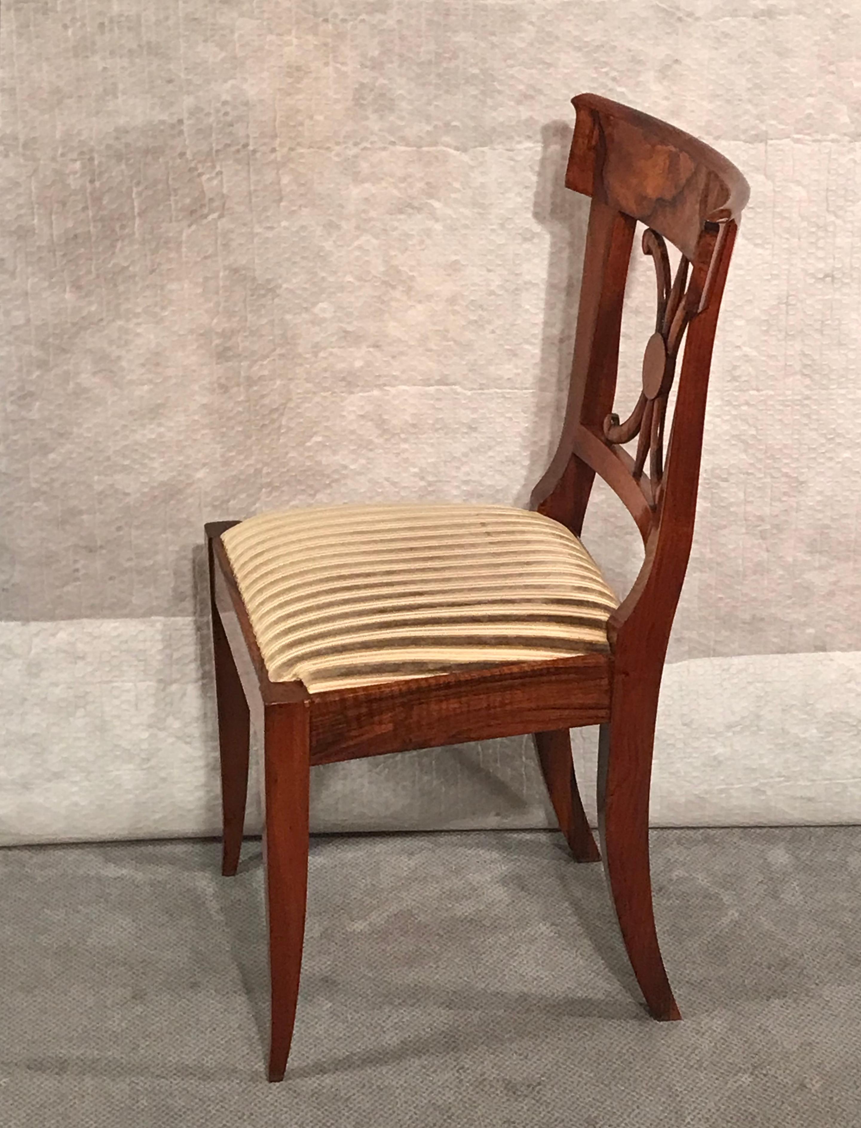 Early 19th Century Set of 4 Biedermeier Dining Chairs, South German 1820 For Sale