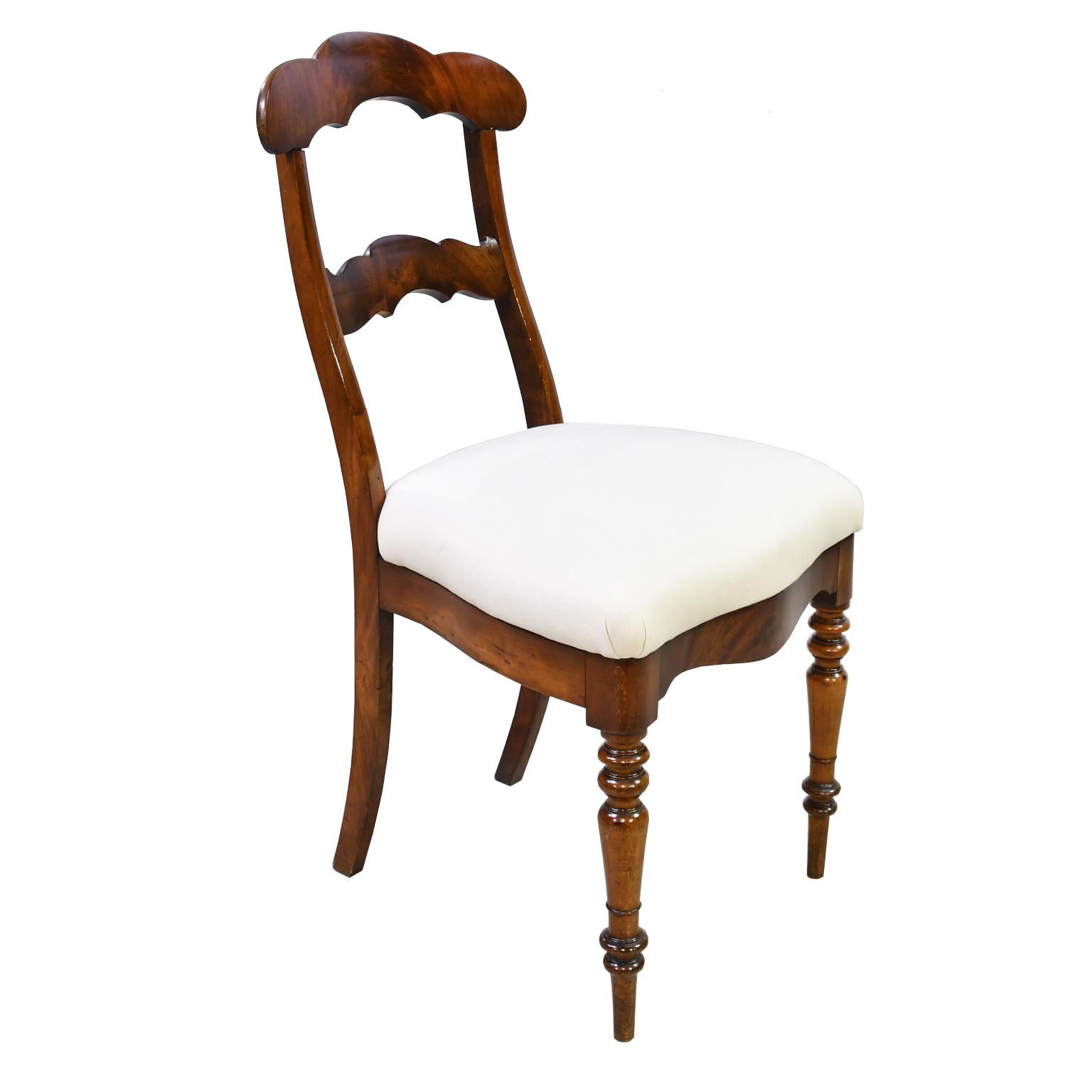 Set of 4 Biedermeier Mahogany Dining Chairs with Upholstered Seat, circa 1830 1