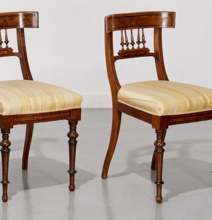 Satz von 4 Biedermeier-Beistellstühlen mit gepolsterten Sitzen und ebonisiertem Holzdetails (Österreichisch) im Angebot