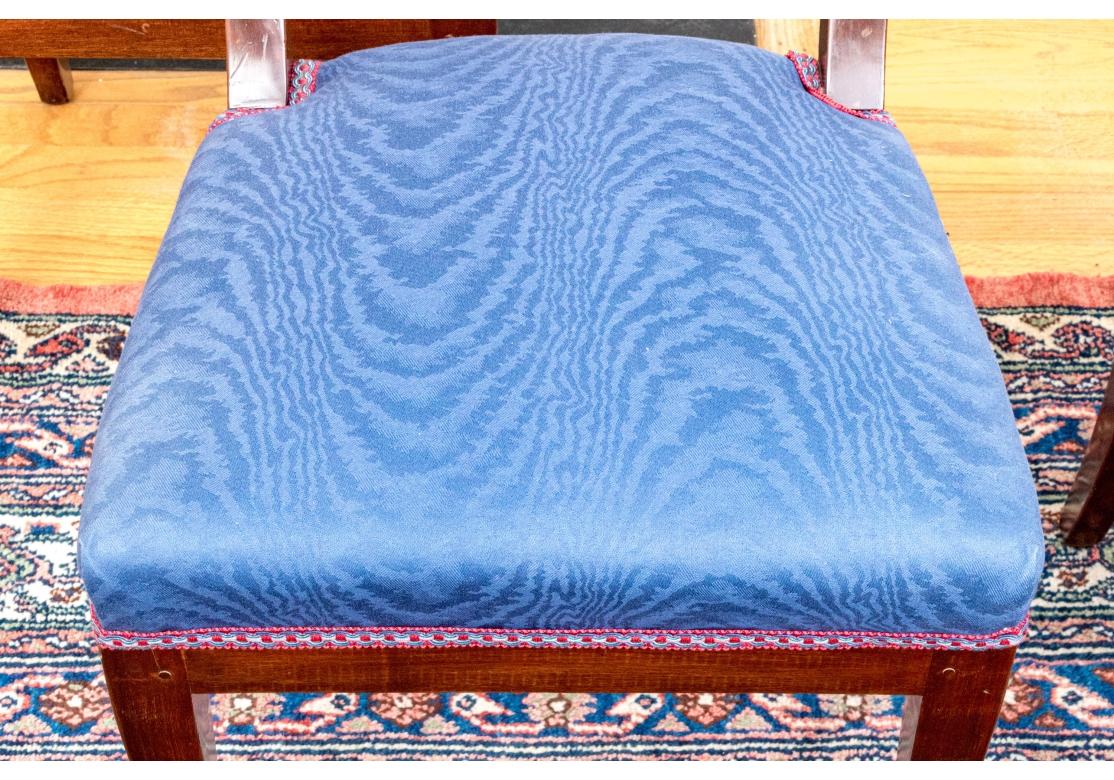 Ensemble de 4 pièces style Biedermeier  Chaises de salle à manger à restaurer Abîmé - En vente à Bridgeport, CT