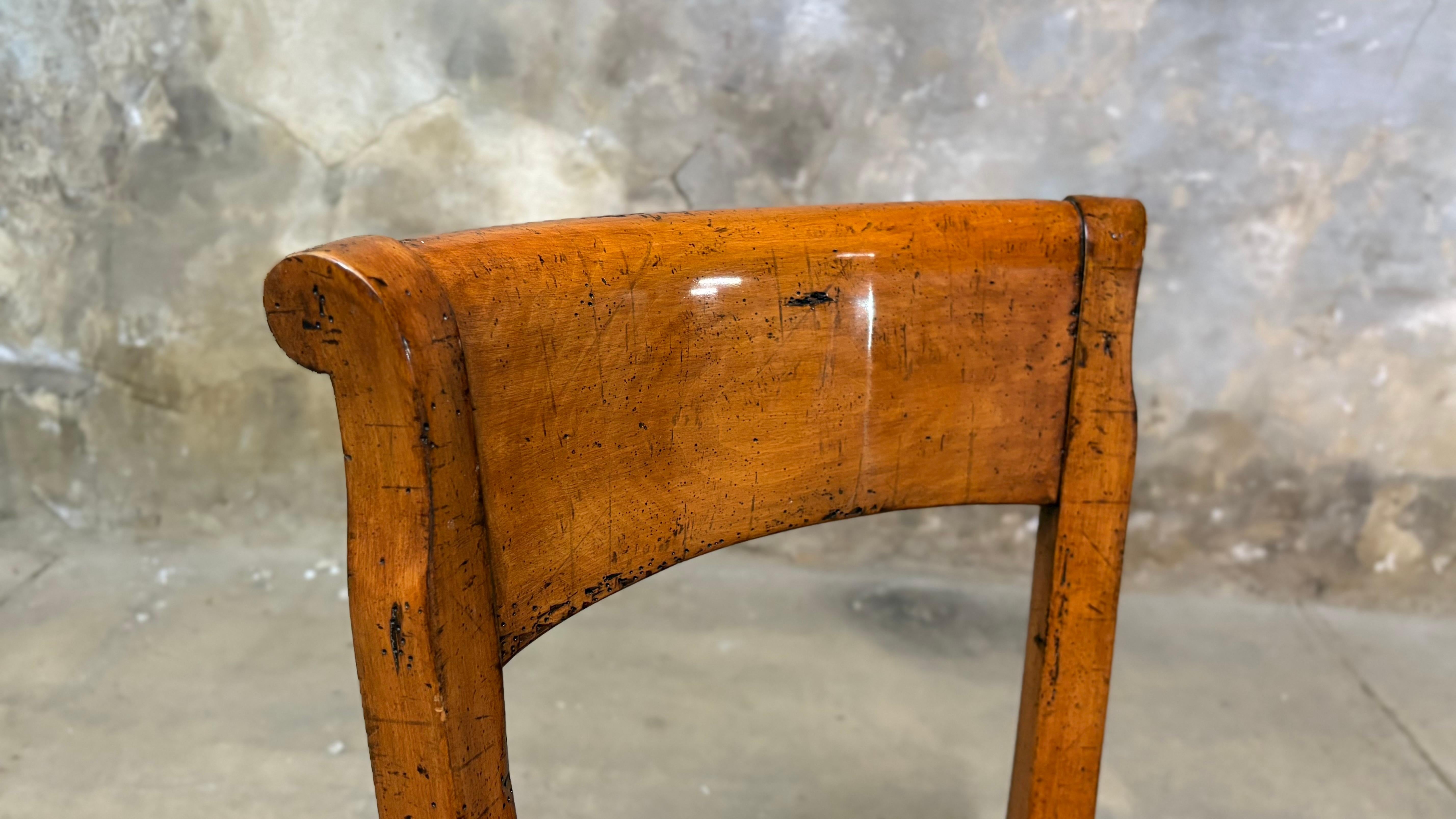 4er Set - Biedermeier Esszimmerstühle im Zustand „Gut“ im Angebot in Philadelphia, PA