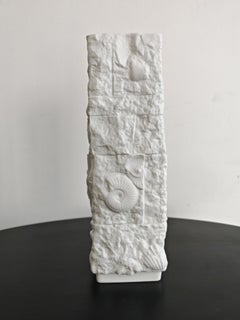 Ensemble de 4 vases en porcelaine biscuit avec motifs de coquillages par Kaiser, Allemagne, années 1970