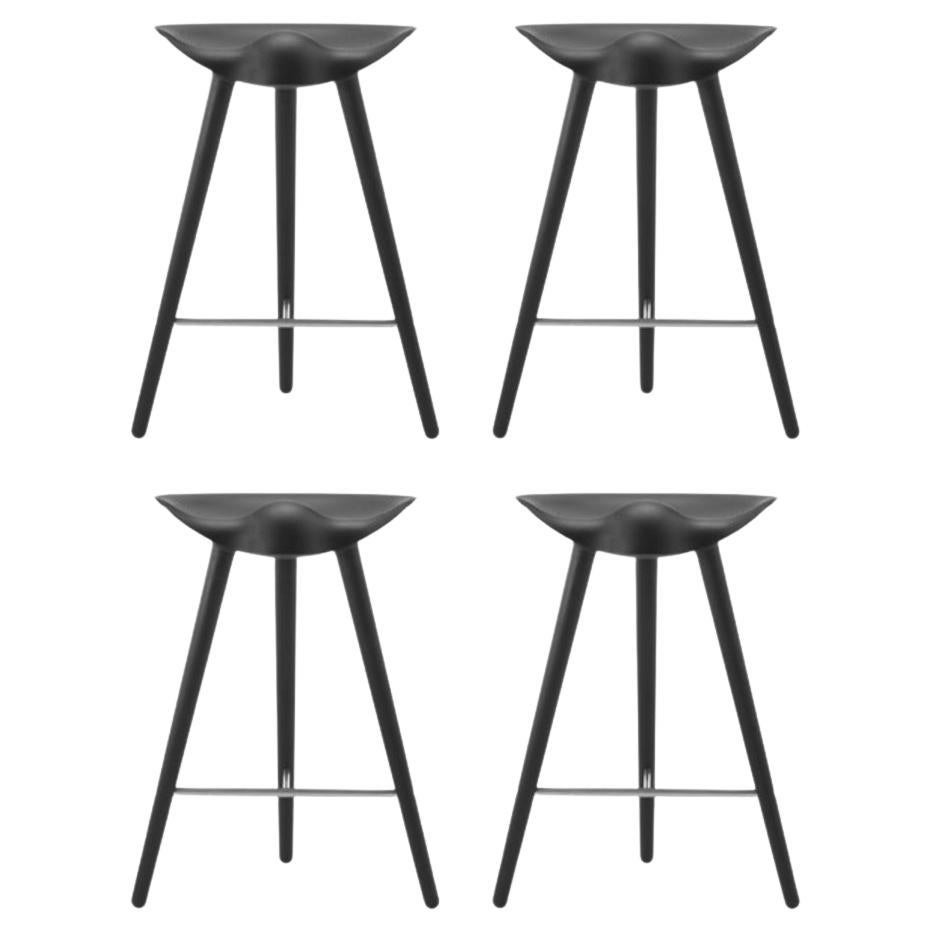 Ensemble de 4 tabourets de comptoir ML 42 en hêtre noir et acier inoxydable par By Lassen en vente