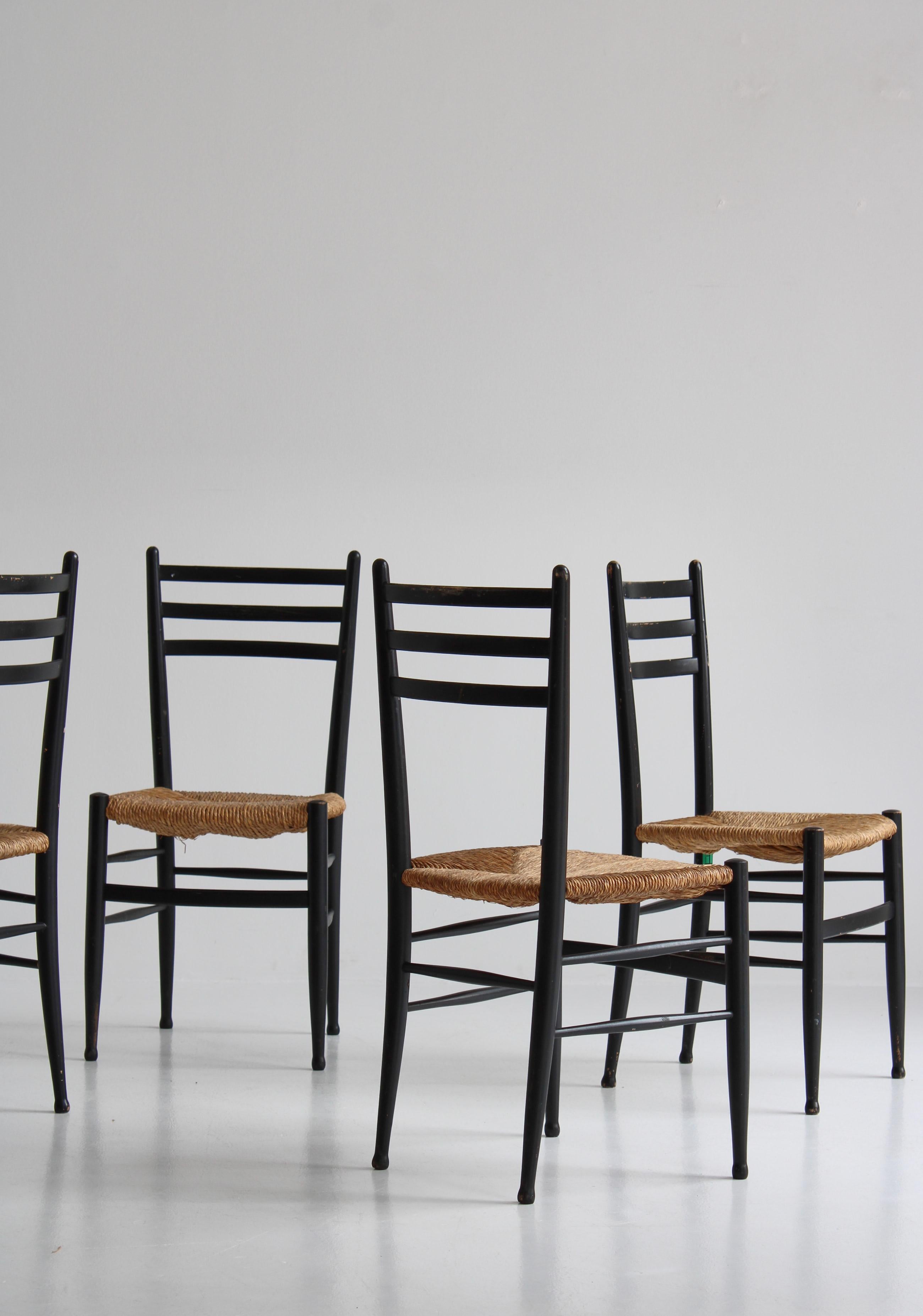 Set of 4 Black Dining Chairs Woven Seagrass Chairs by Gessef, Italy, 1960s 3