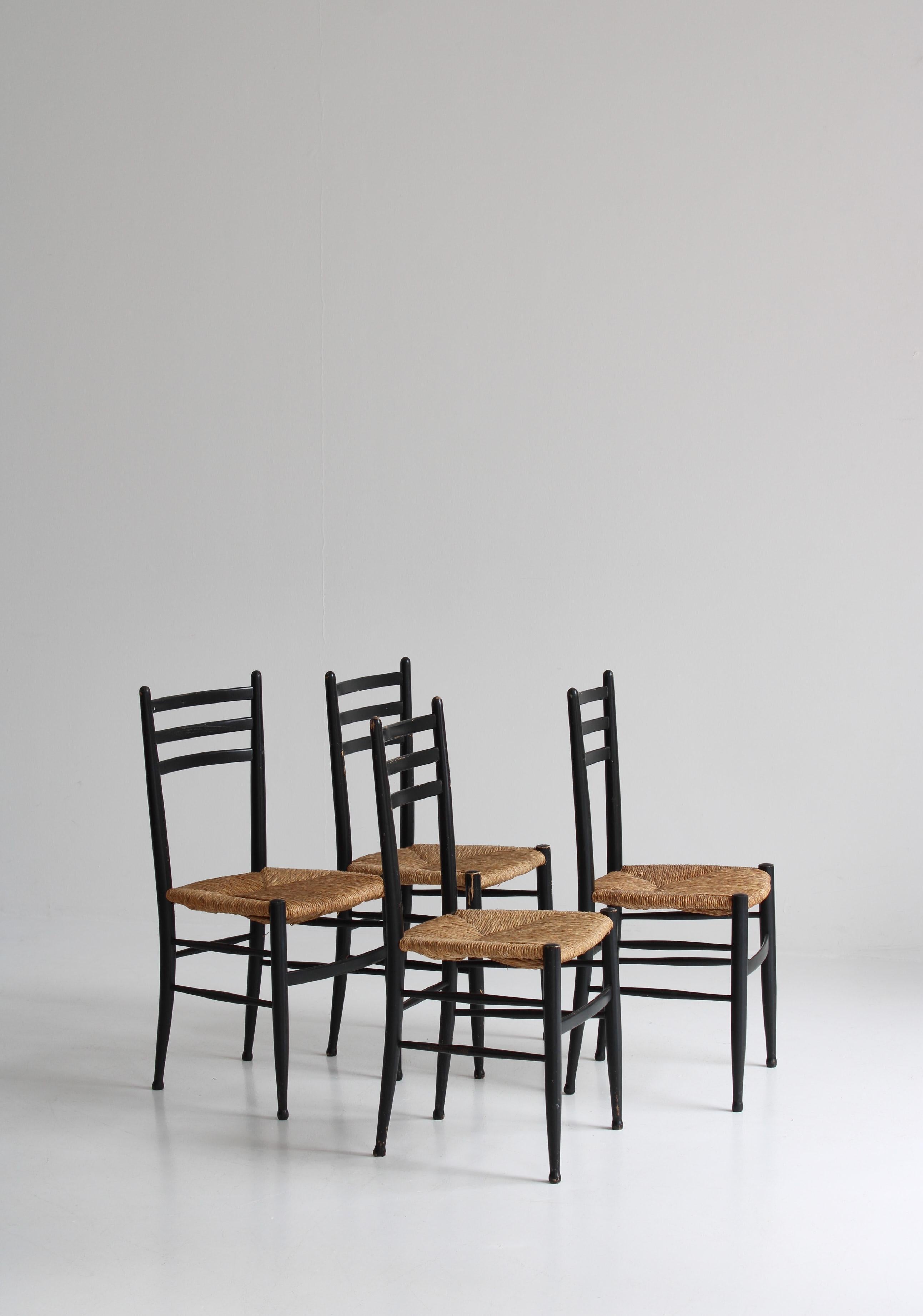 Italian Set of 4 Black Dining Chairs Woven Seagrass Chairs by Gessef, Italy, 1960s
