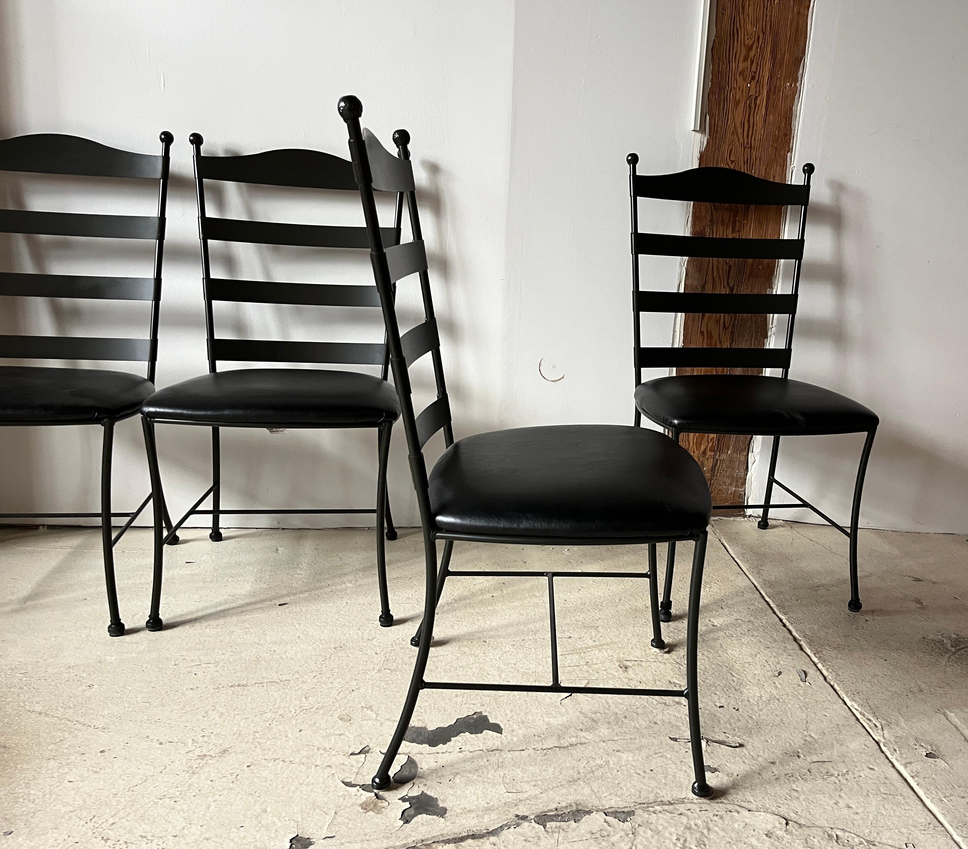 French Provincial Set of 4 Black Iron Charleston Forge Ladderback Dining Chairs