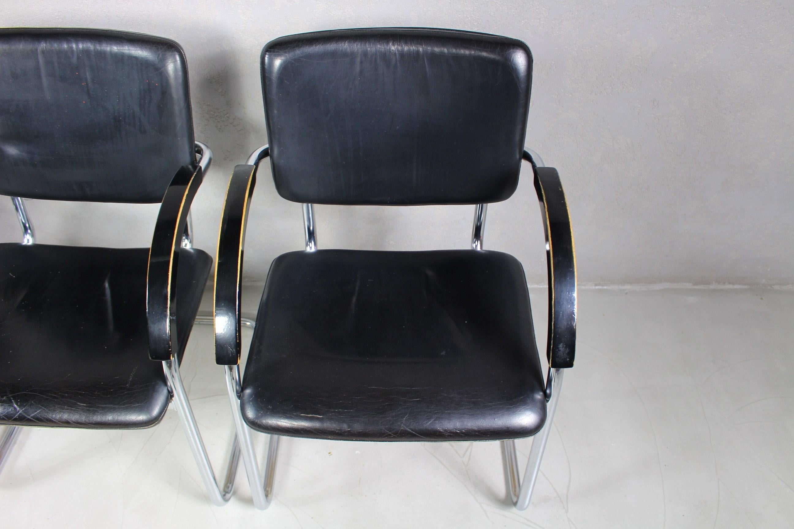 Set of 4 Black Leather and Chrome Armchairs For Sale 6