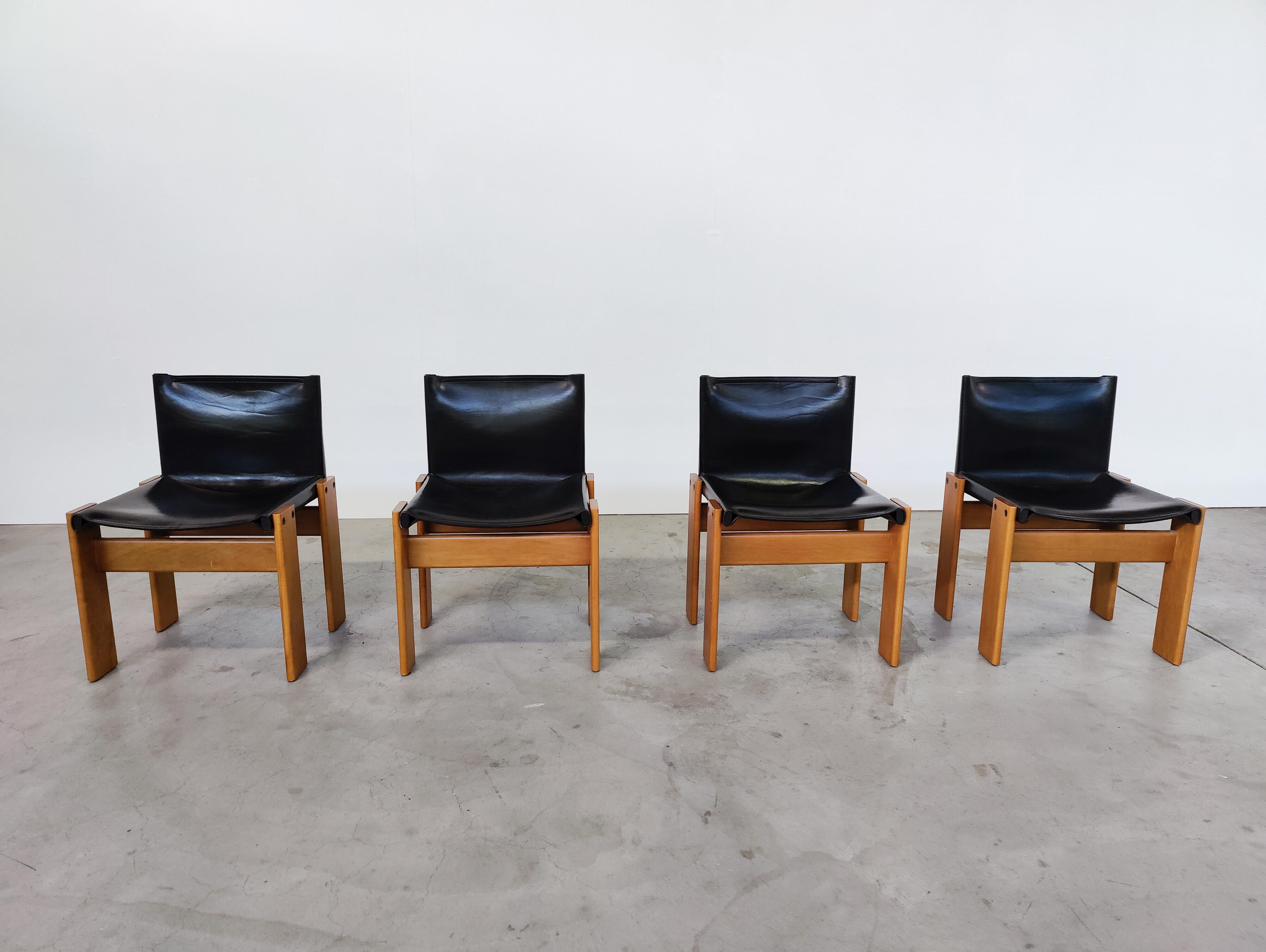 Mid-Century Modern Set of 4 Black Leather Chairs Model 