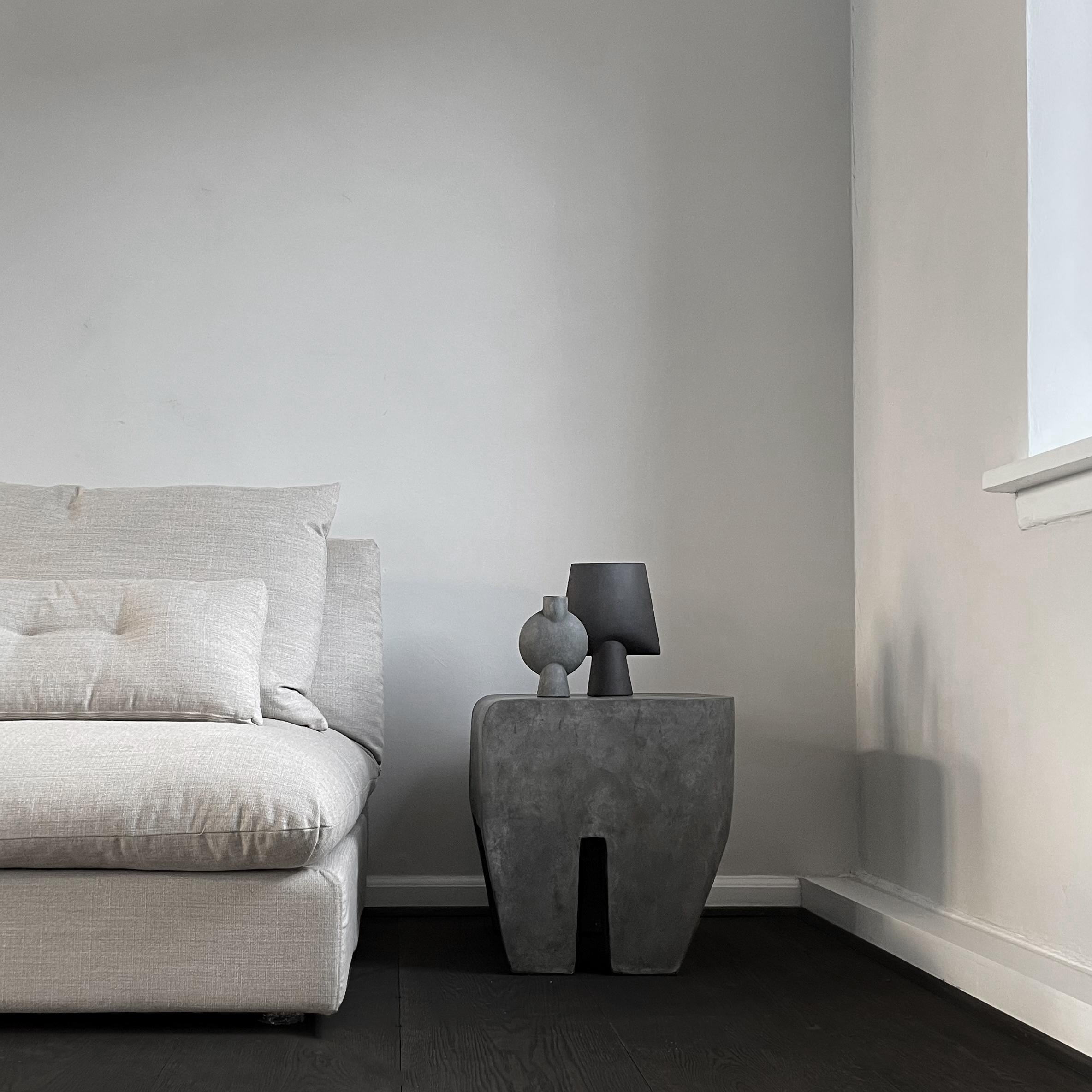 XXI secolo e contemporaneo Set di 4 mini vasi a sfera neri Bubl di 101 Copenhagen in vendita
