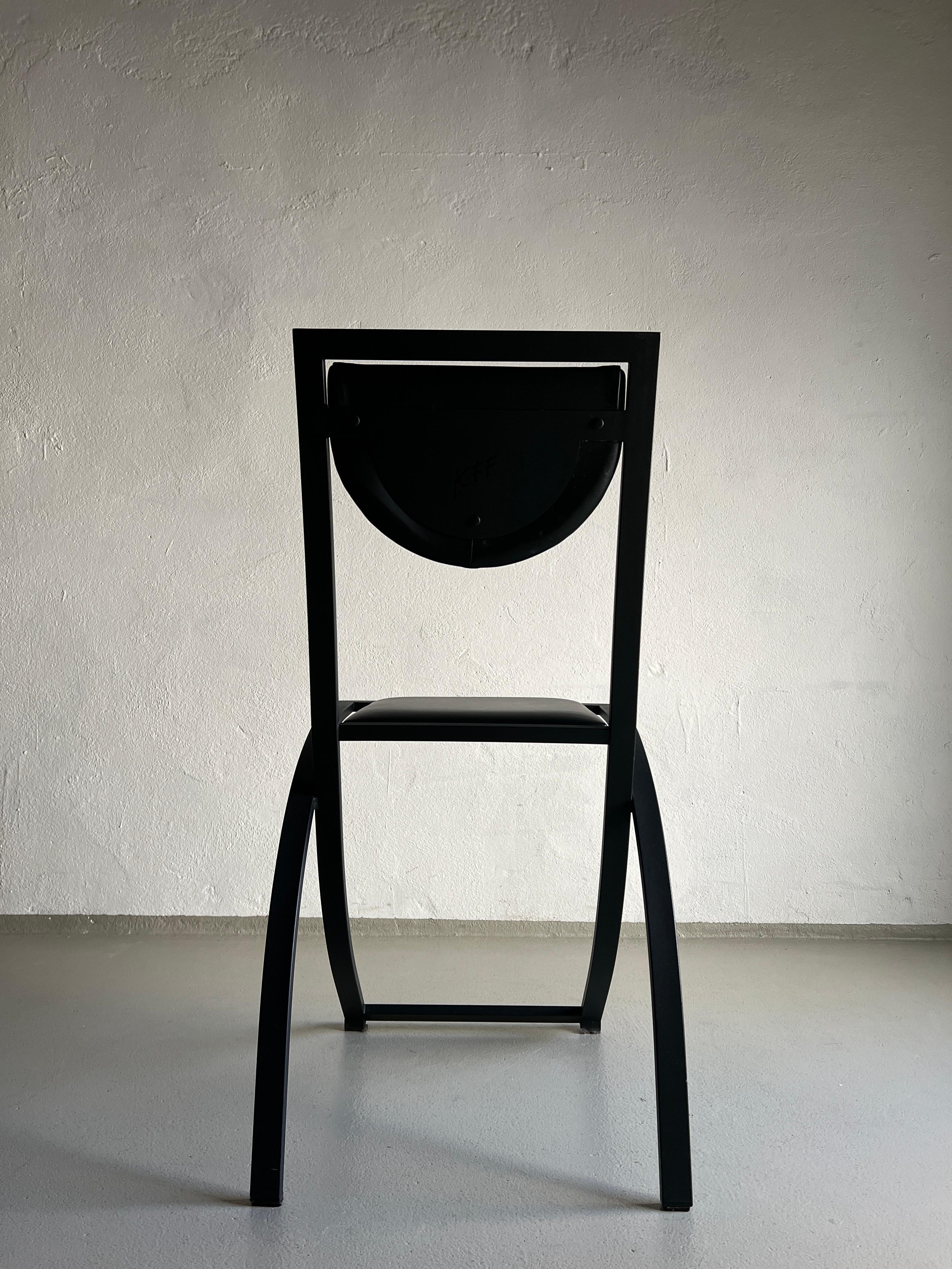 Ensemble de 4 chaises noires à sinus par Karl Friedrich Förster, Allemagne, années 1990 en vente 1