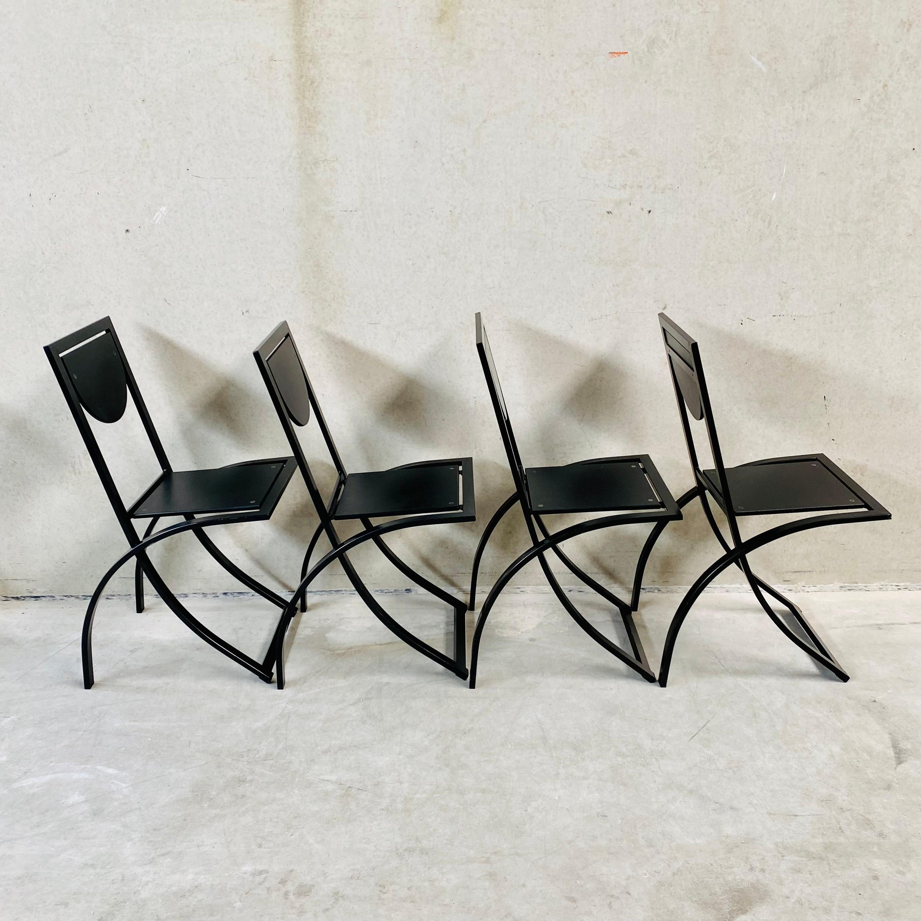 Minimaliste 4 x Chaises de salle à manger en chêne fumé noir KFF par Karl Friedrich Förster 1980 en vente