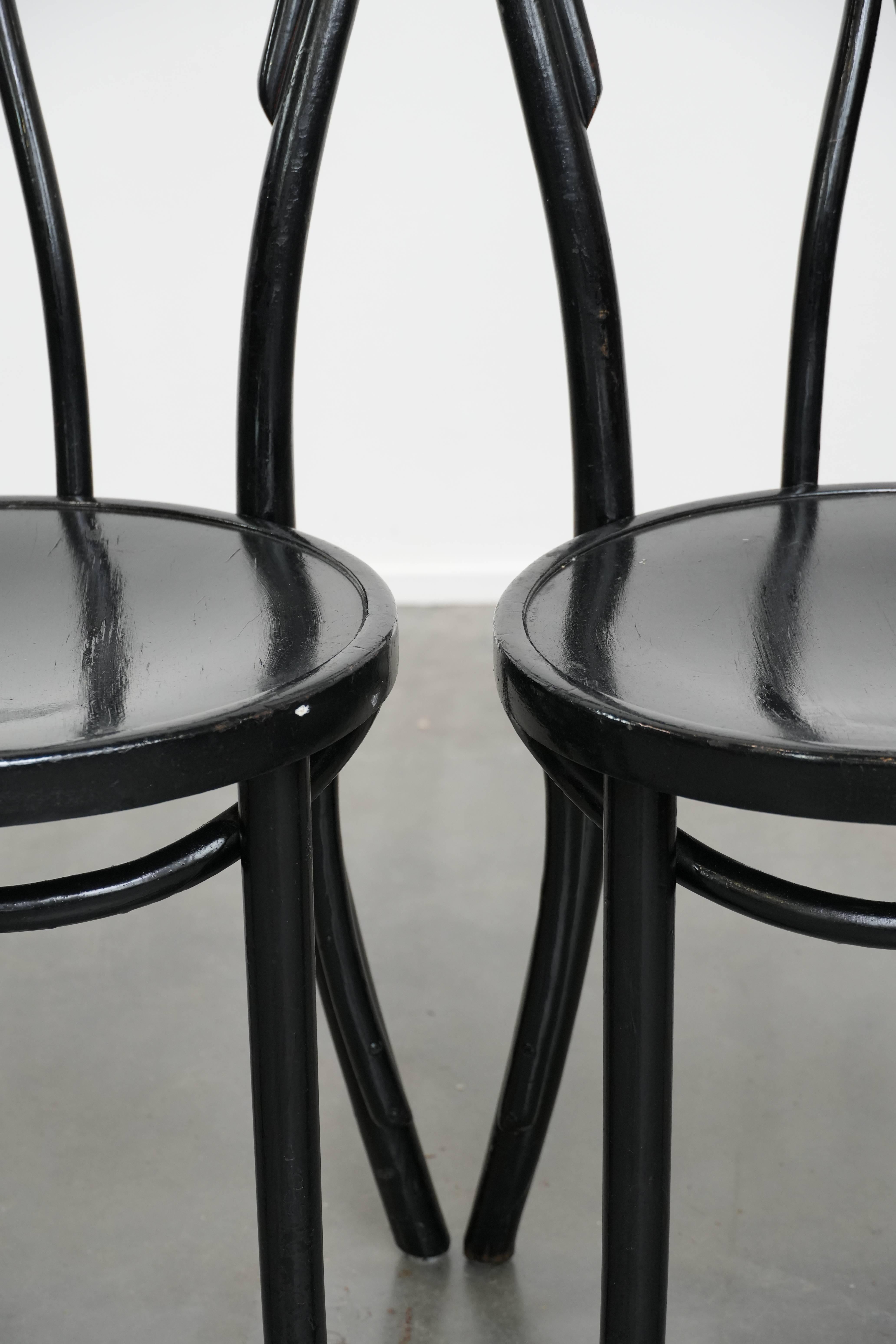 Set of 4 black vintage Thonet style bistro chairs im Angebot 4