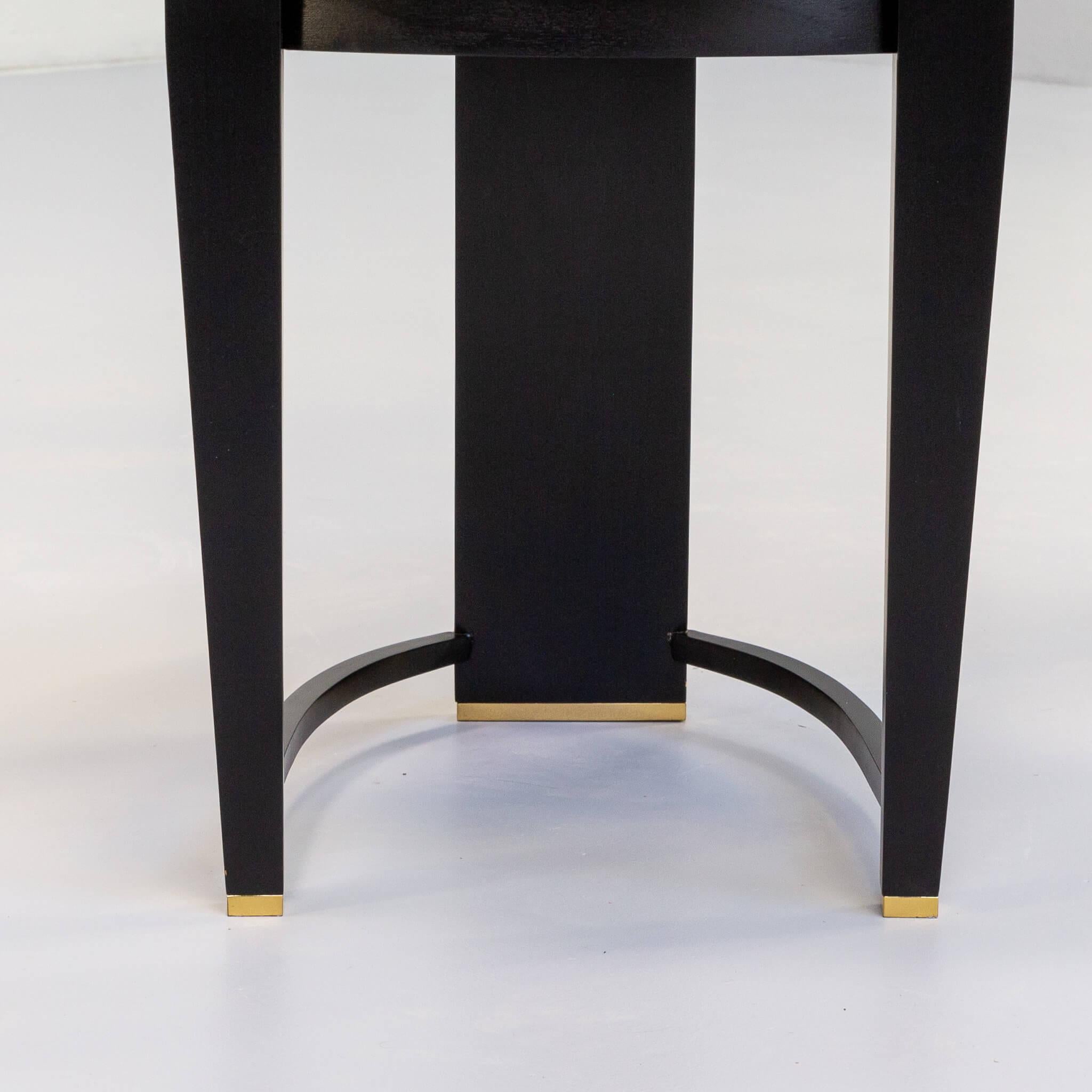 Set di 4 sedie con schienale alto in legno nero e piedi in ottone, anni '80 6