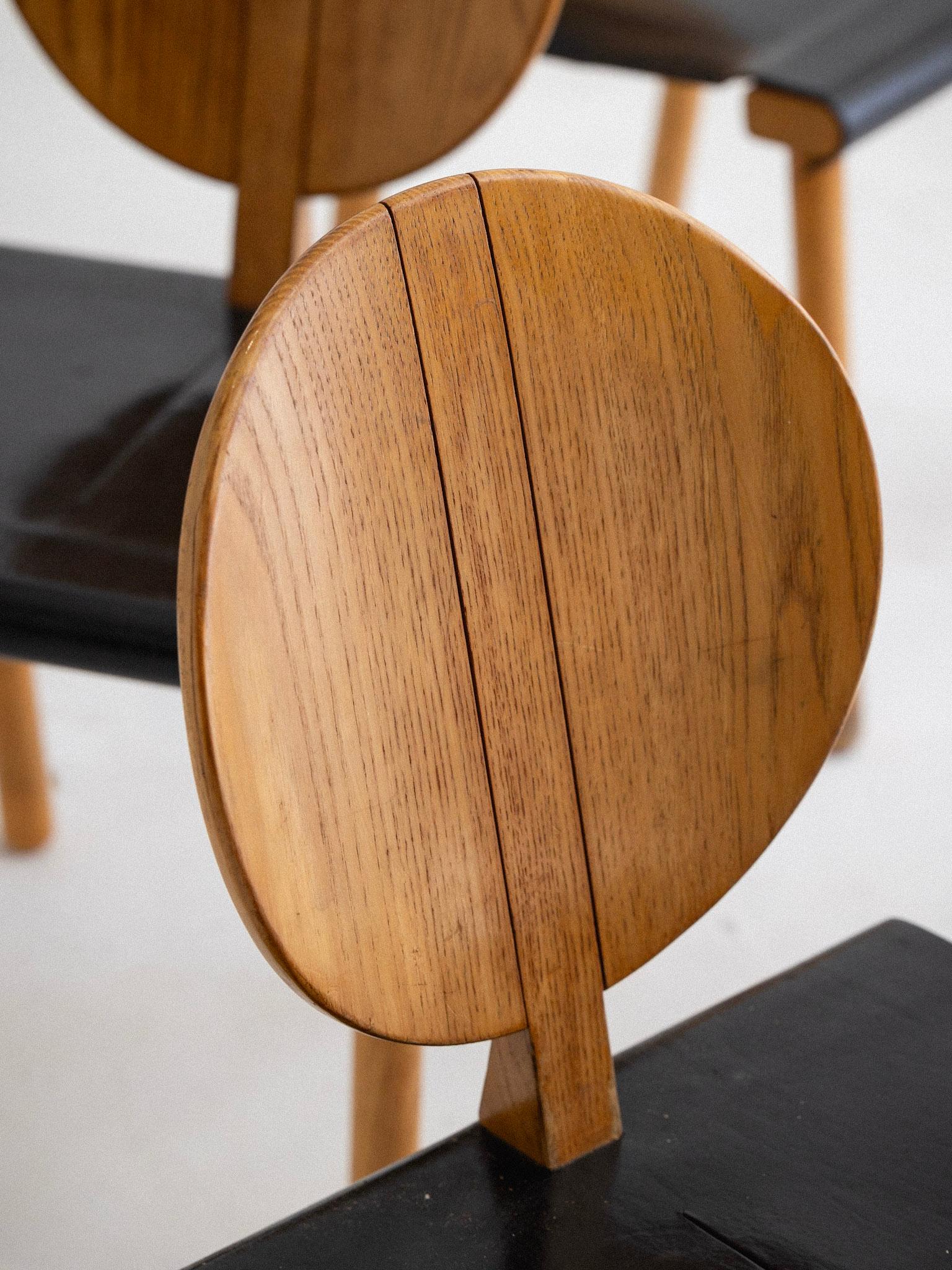 Set of 4 Blonde Circle Back and Leather Seat Chairs In Fair Condition For Sale In Brooklyn, NY