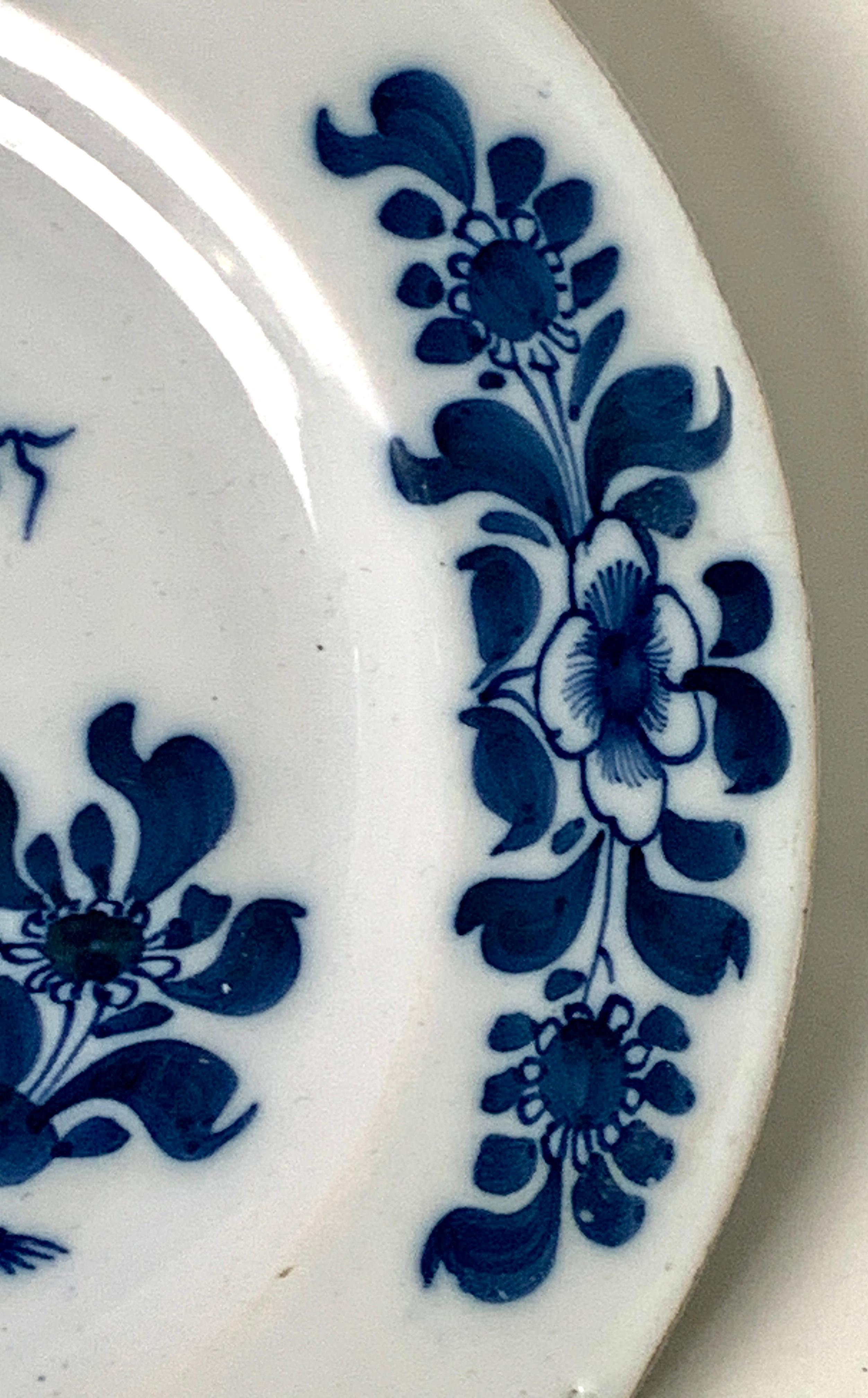 Satz von 4 blauen und weißen Delft Tellern oder Schüsseln Hand gemalt 18. Jahrhundert England (Englisch) im Angebot
