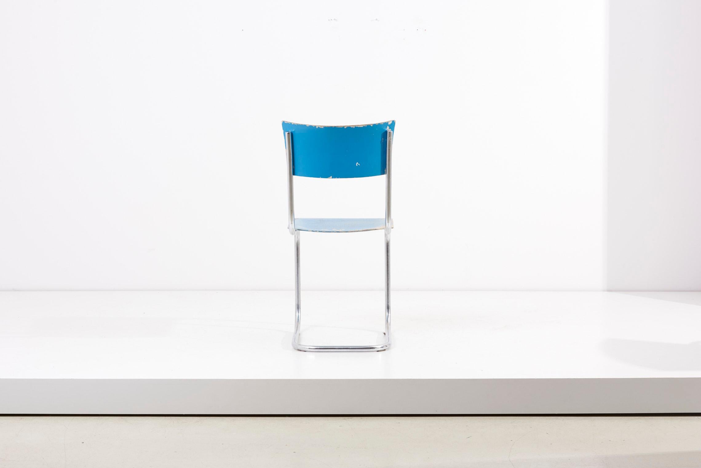 Satz von 4 blauen Freischwingerstühlen B43 von Mart Stam für Thonet, Deutschland, 1930er Jahre im Angebot 5