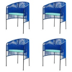 Set di 4 sedie da salotto Caribe blu di Sebastian Herkner