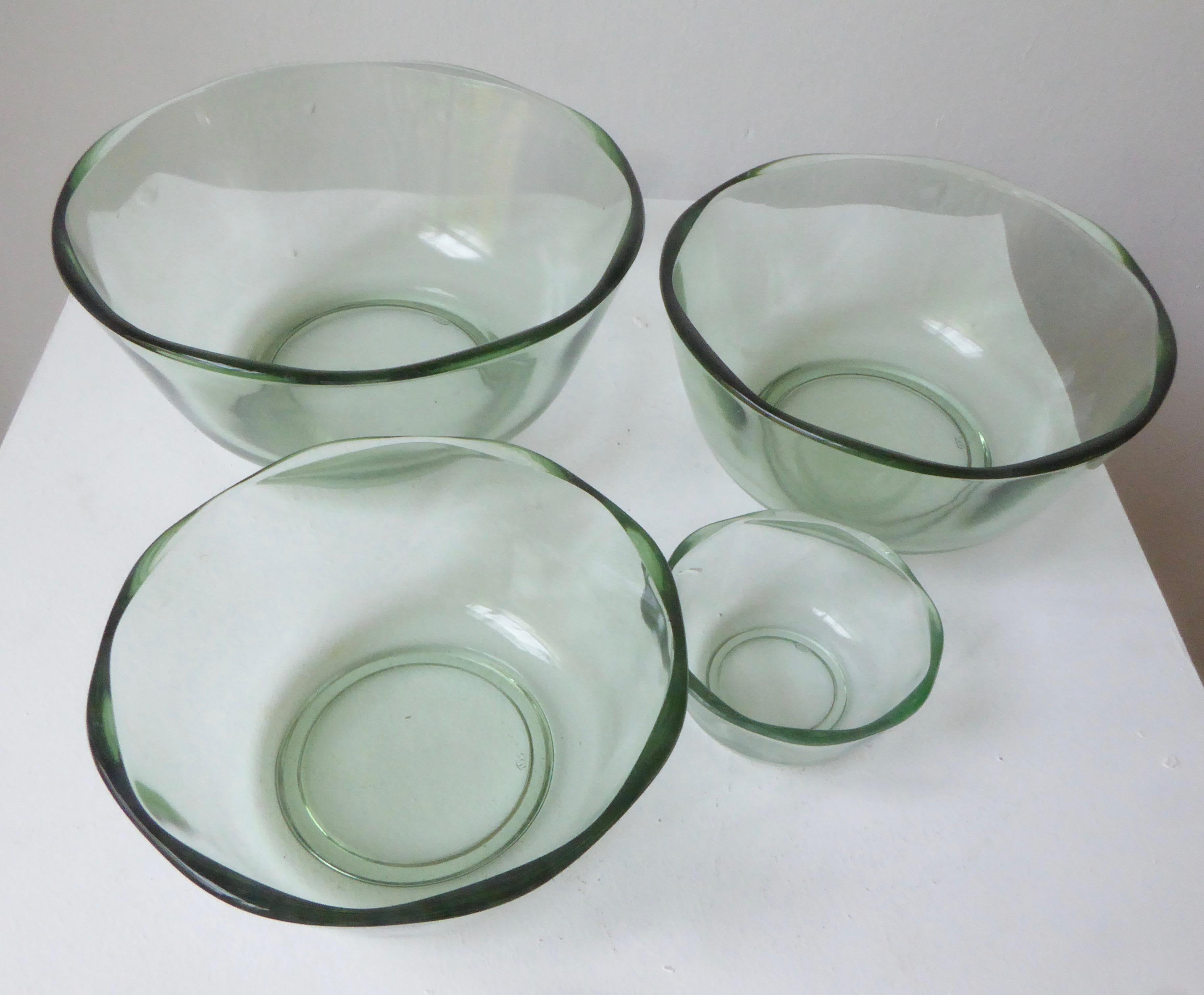 Set of 4 Bowls Model Erbach by Wilhelm Wagenfeld 1938, Early Production For Sale 2