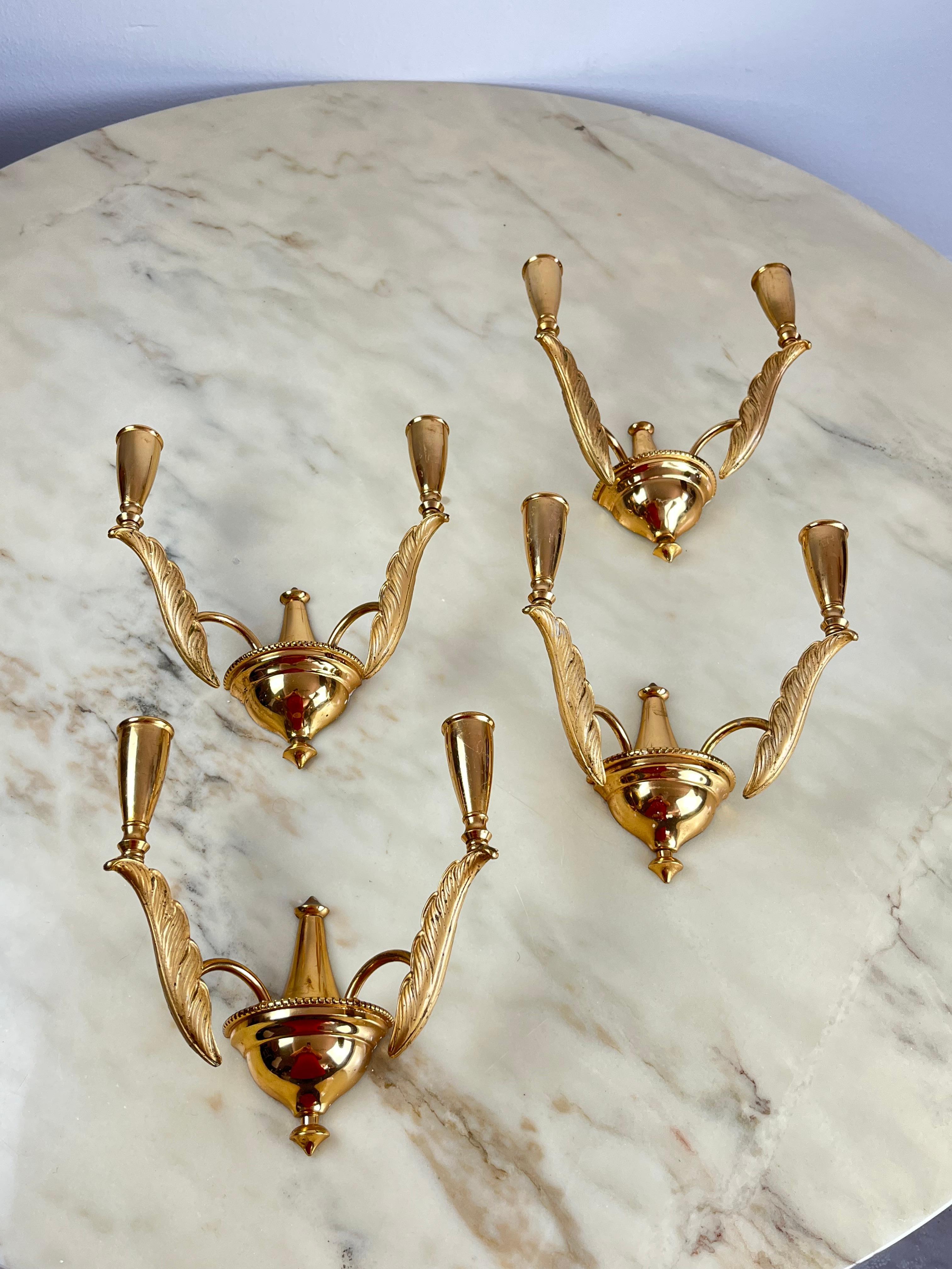 Set of 4 Mid-Century Brass Wall Lamp Sconces, Italy, 1960s For Sale 3