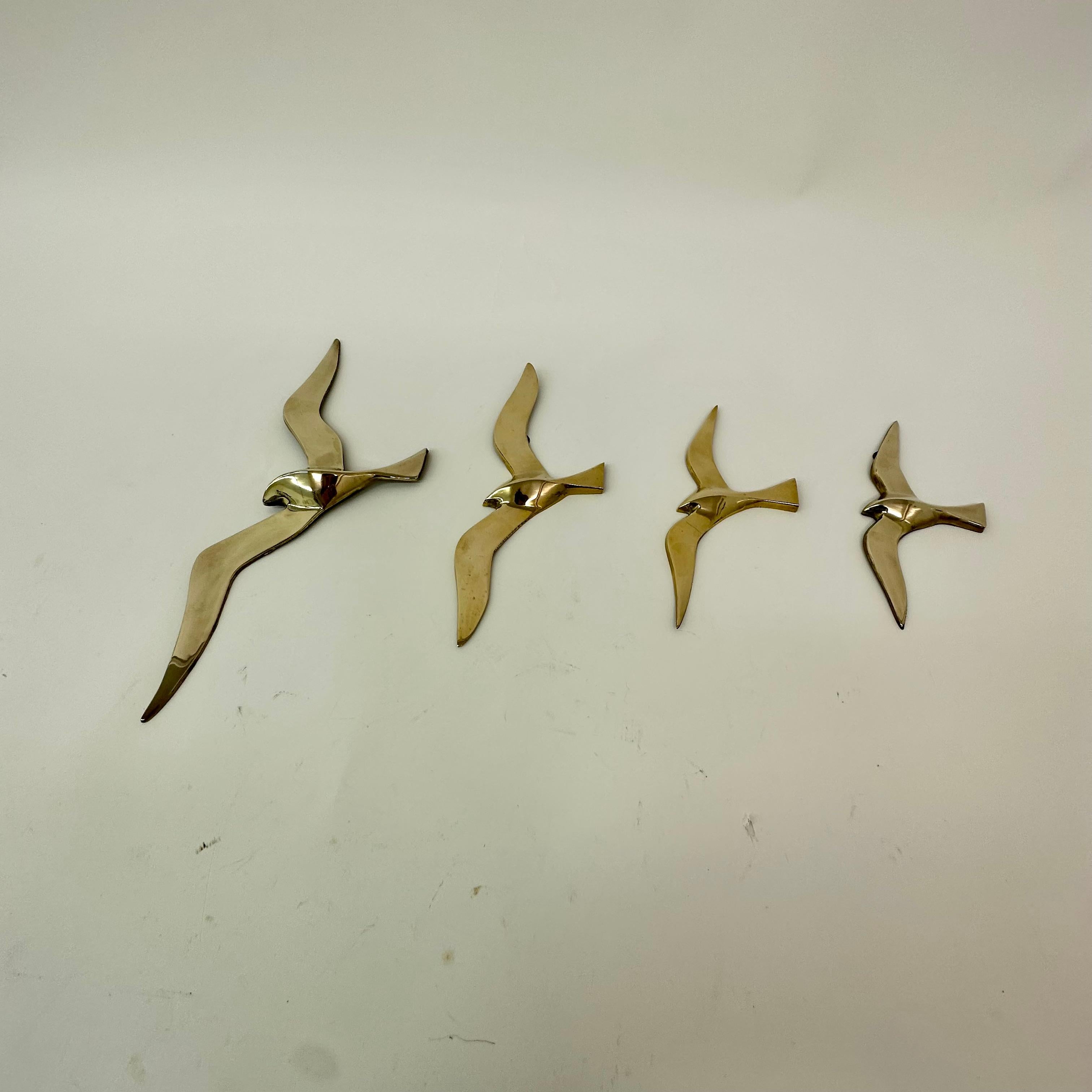 Set of 4 brass wall sculpture birds , 1970’s For Sale 8