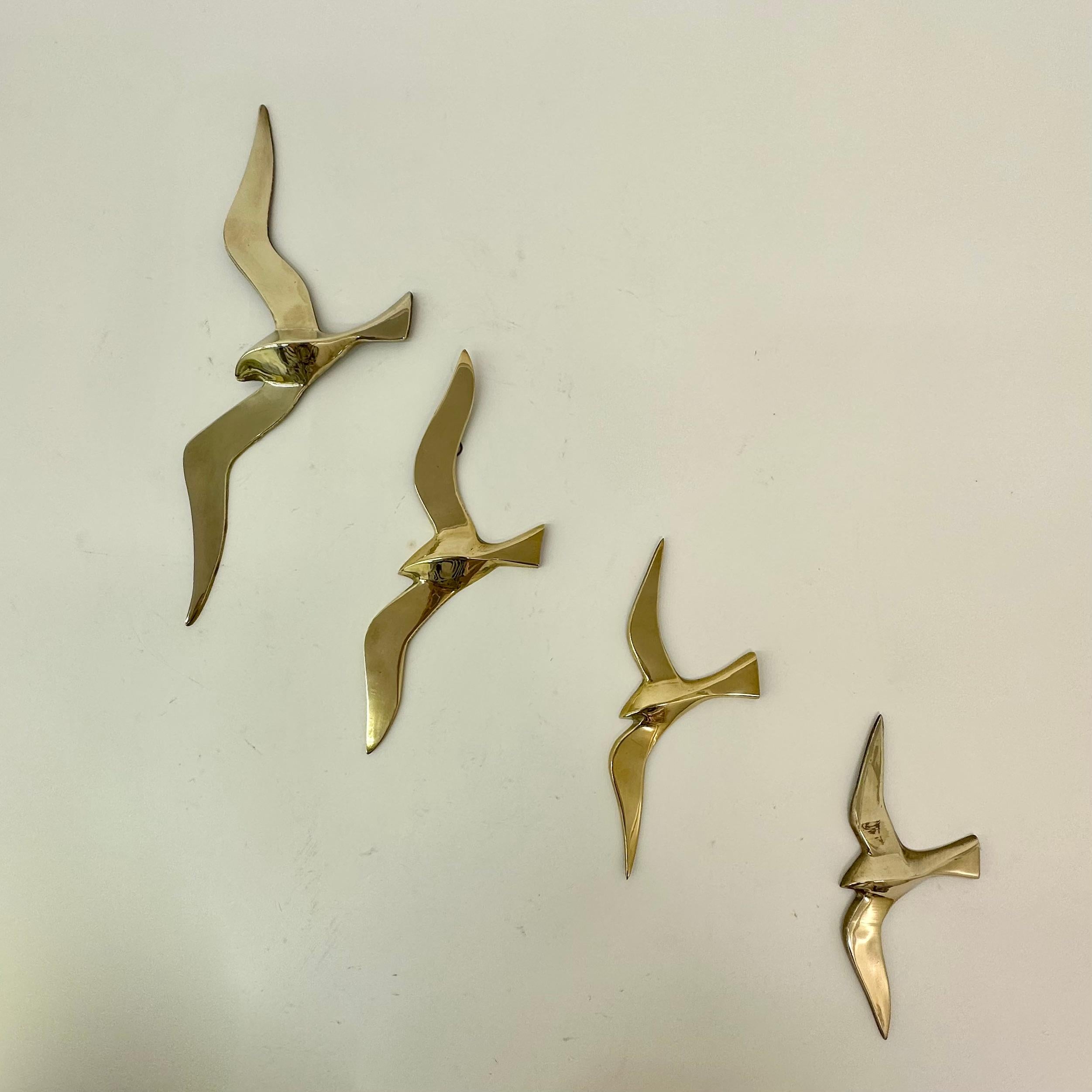 Set of 4 brass wall sculpture birds , 1970’s For Sale 1